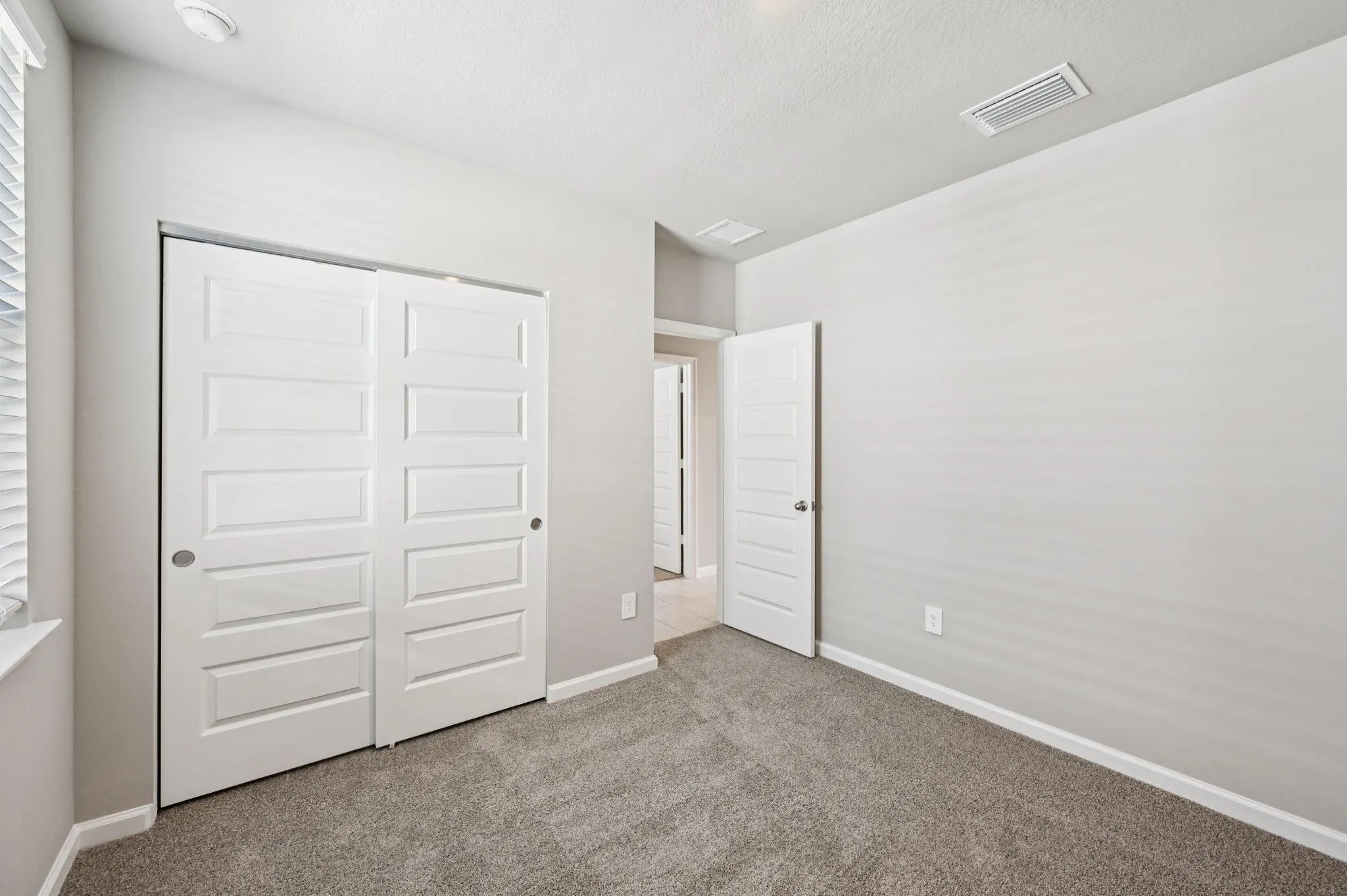 5442 Hampton Park Circle