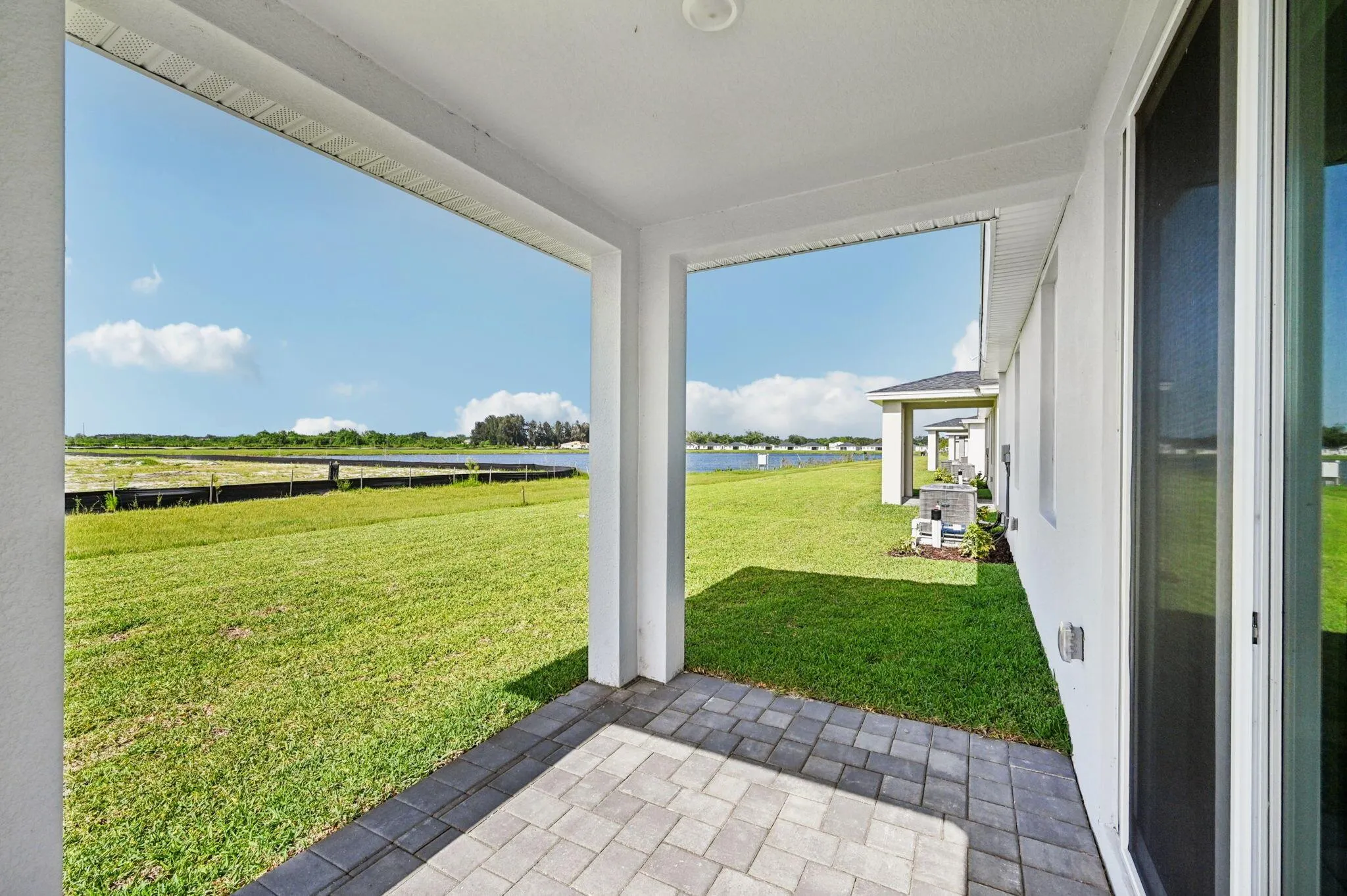 5442 Hampton Park Circle