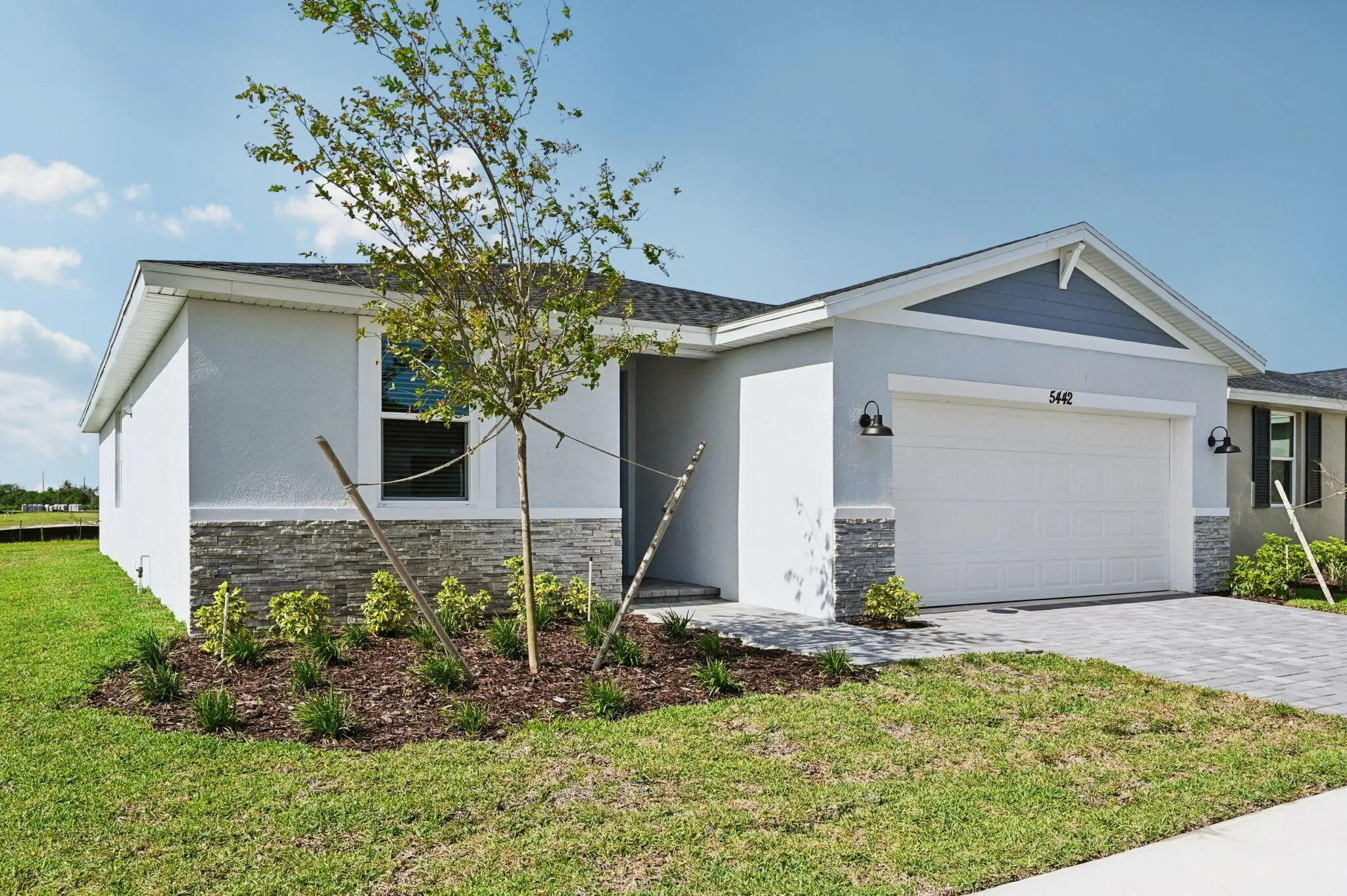 5442 Hampton Park Circle