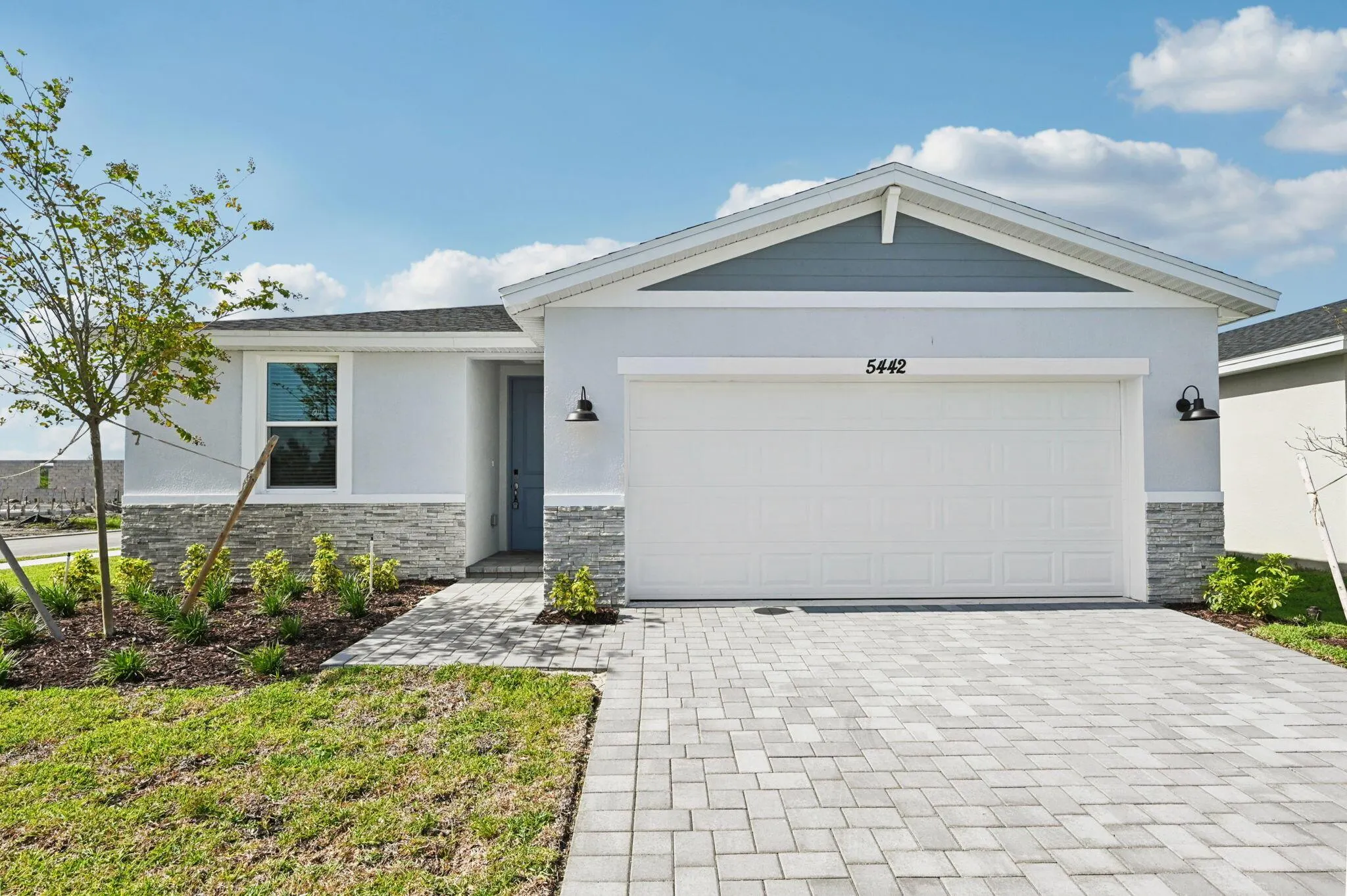 5442 Hampton Park Circle
