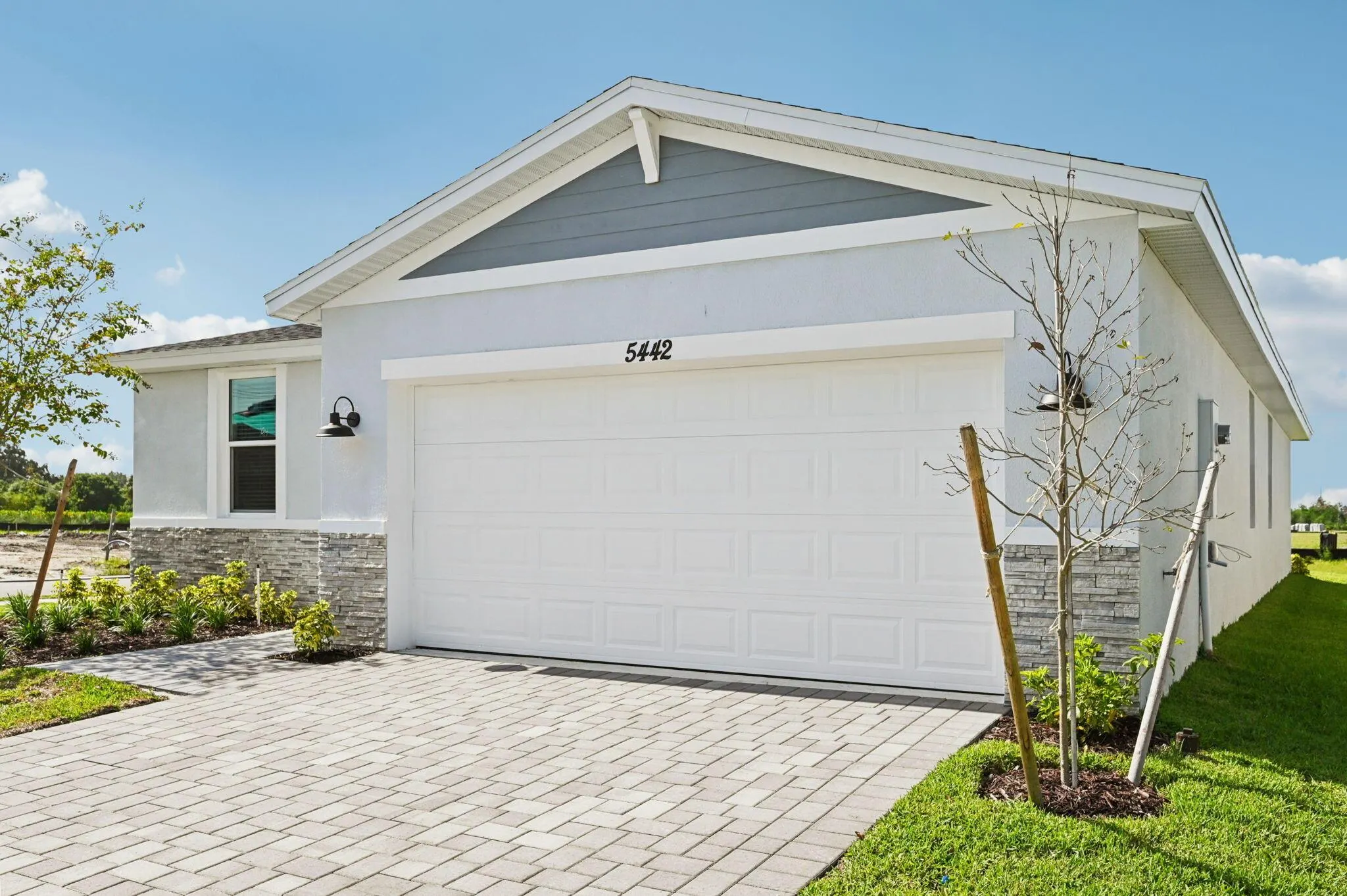5442 Hampton Park Circle