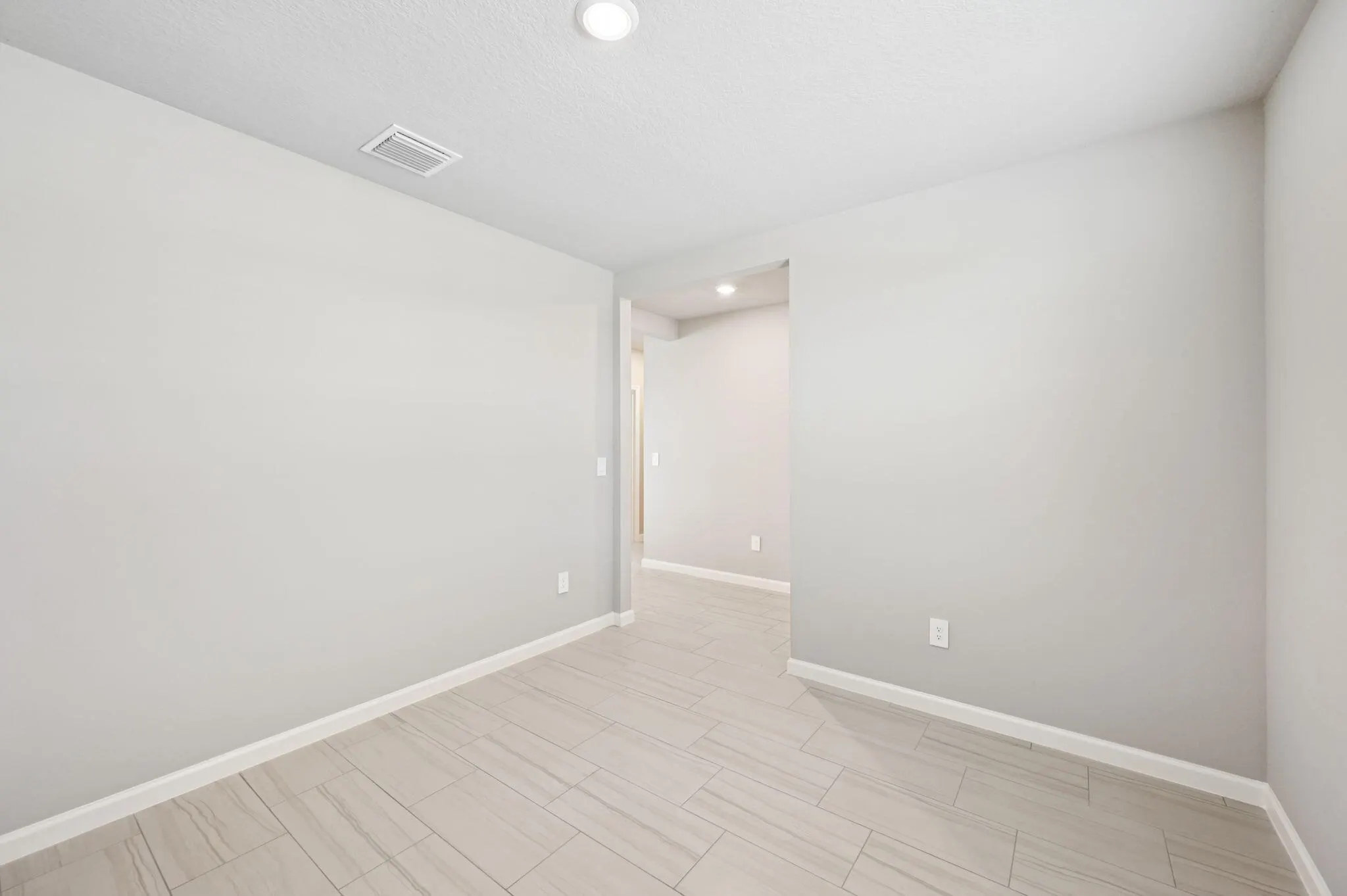 5442 Hampton Park Circle