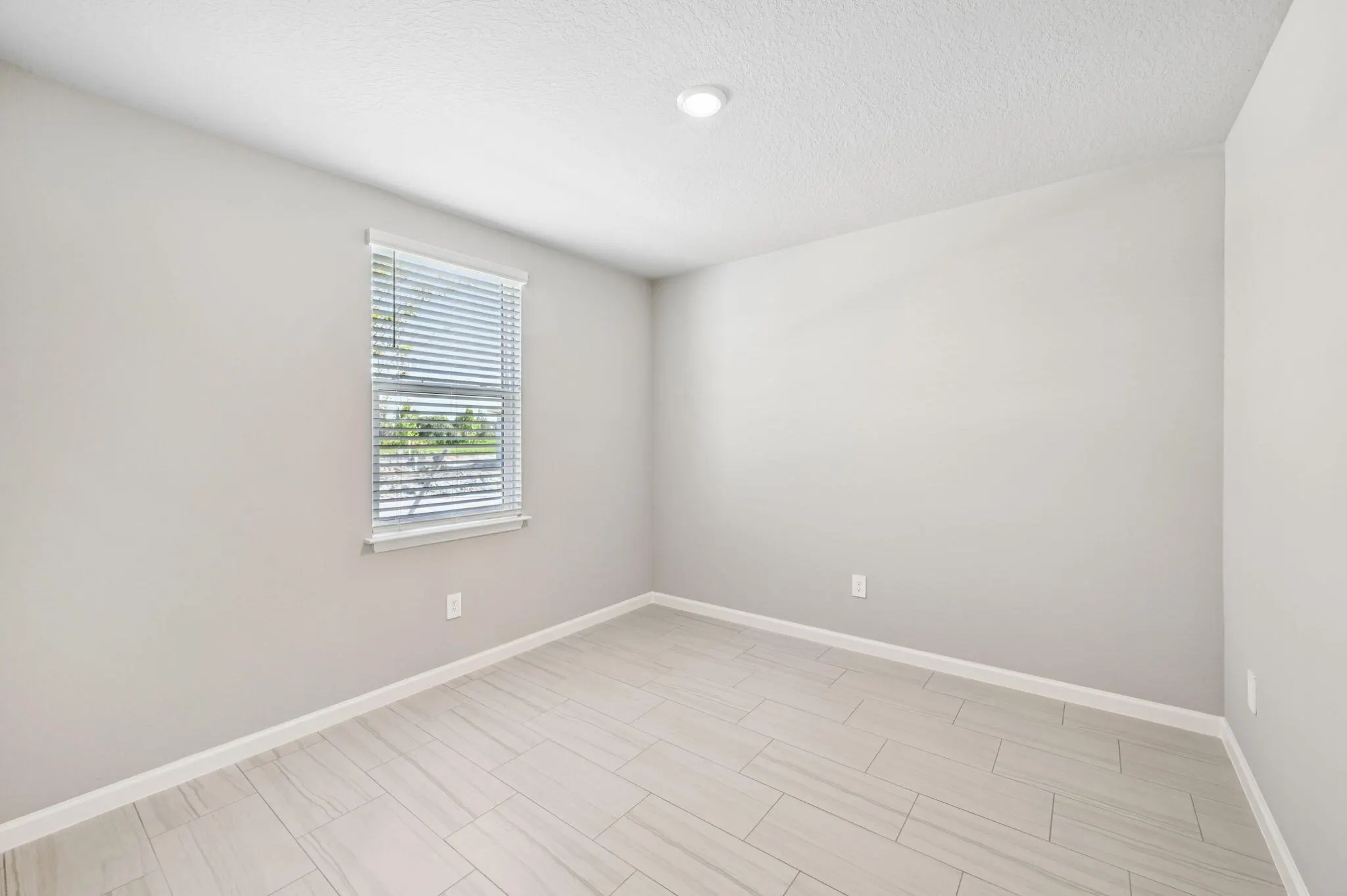 5442 Hampton Park Circle