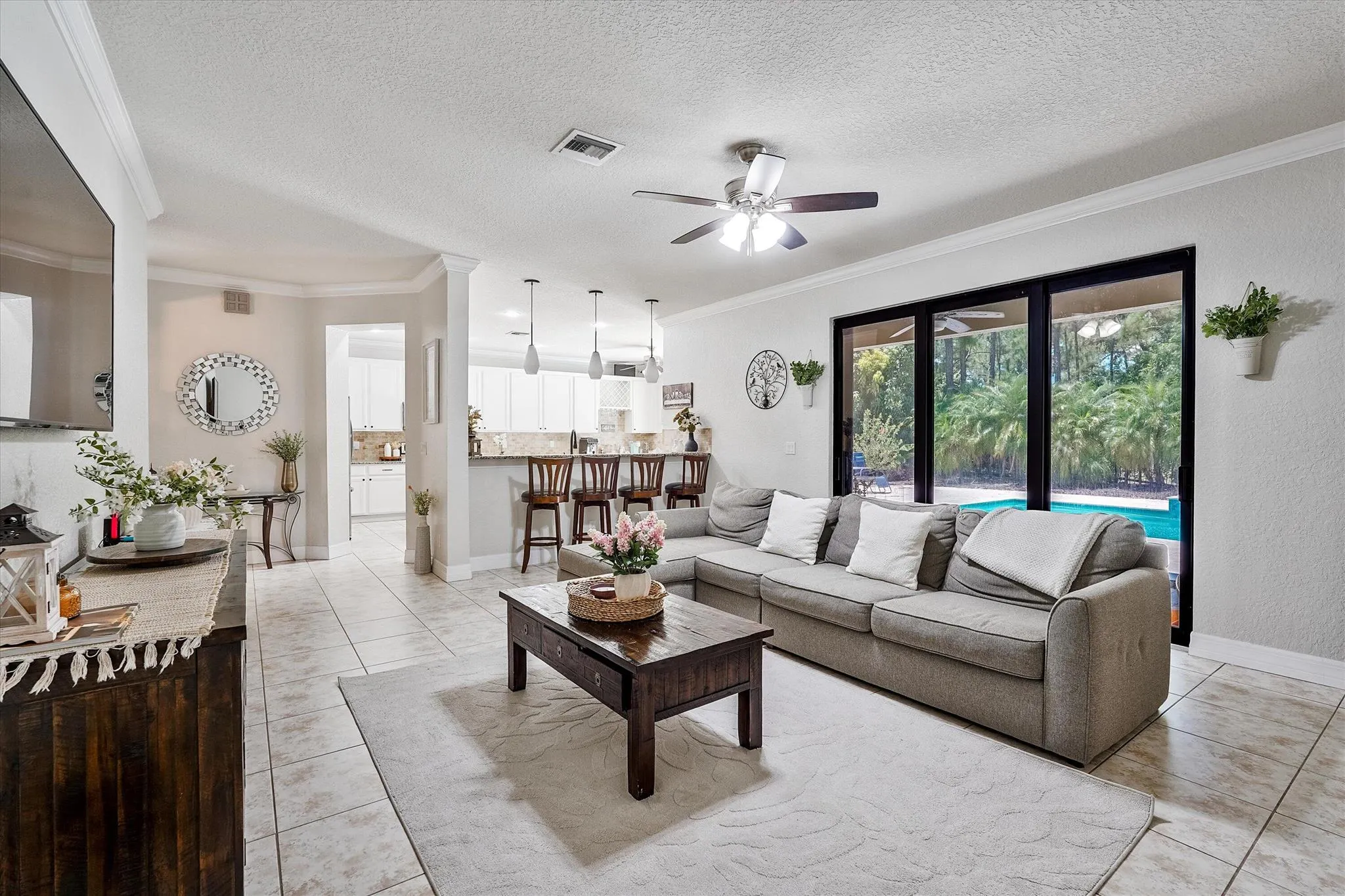 4381 SW Gossamer Circle