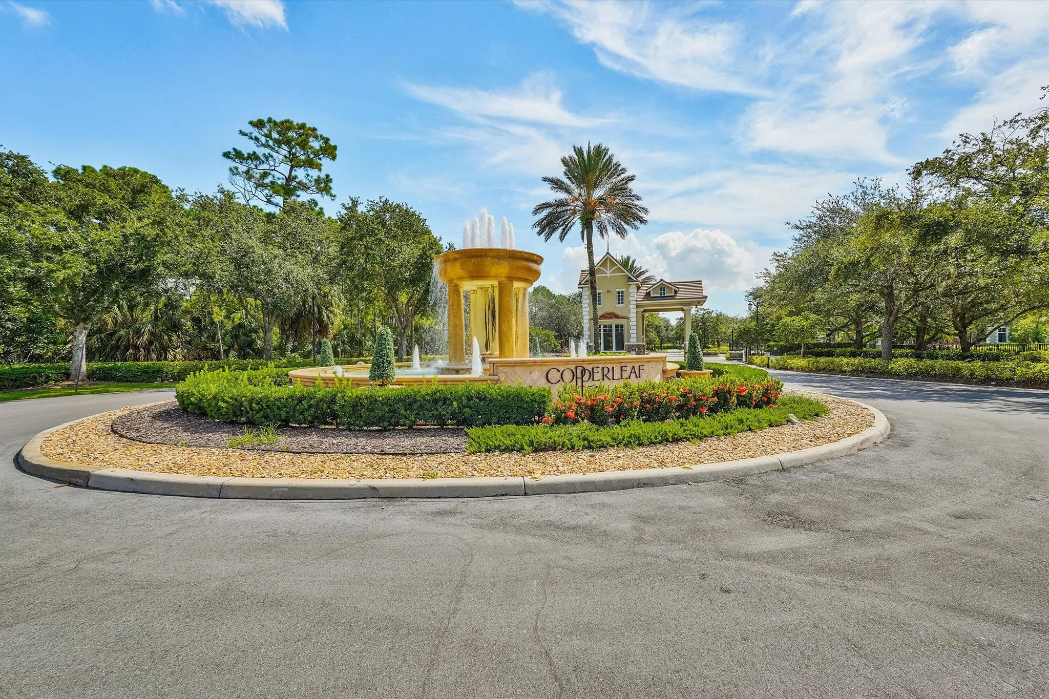 4381 SW Gossamer Circle