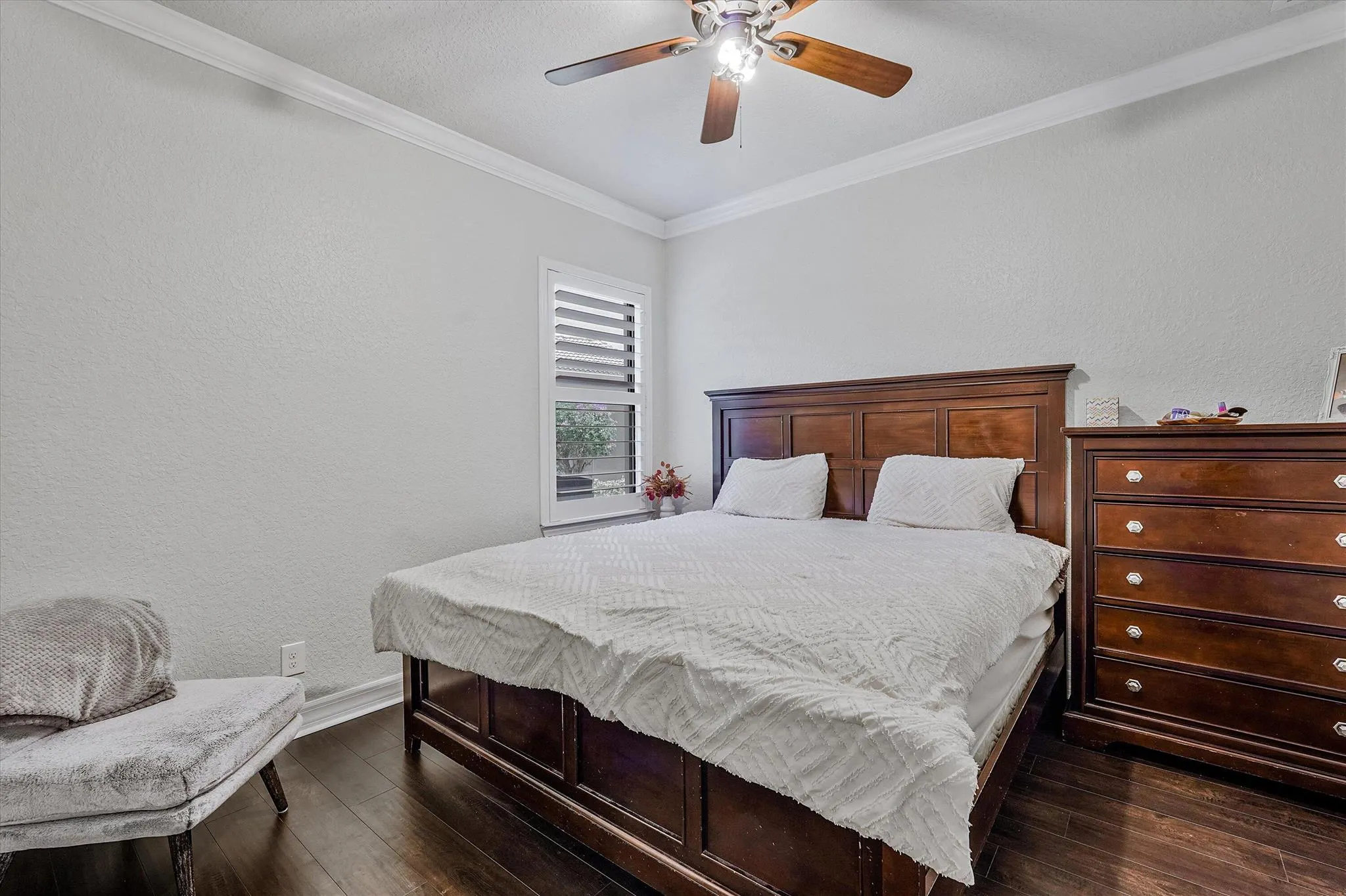 4381 SW Gossamer Circle