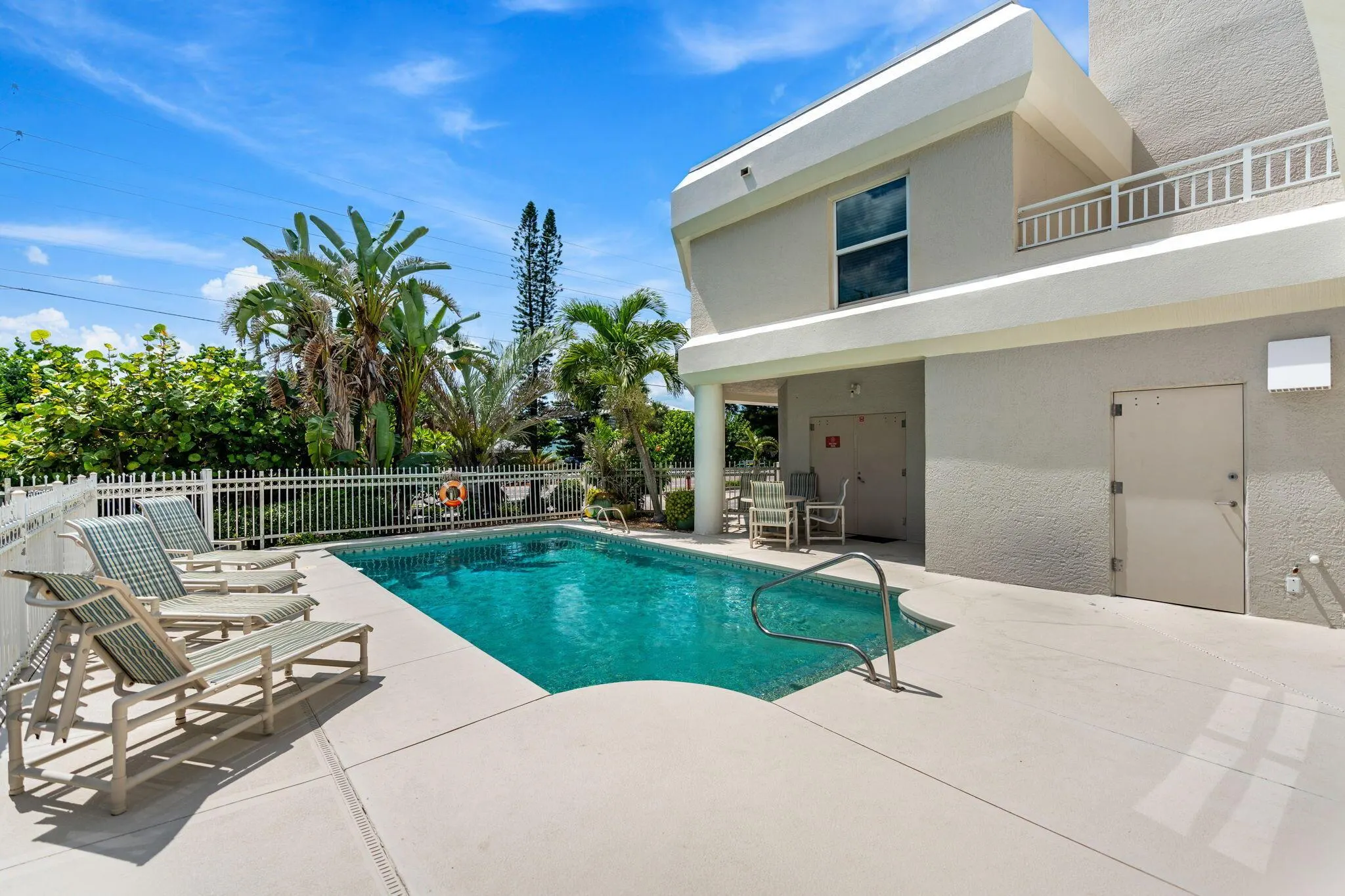 1155 S Atlantic Avenue, #203