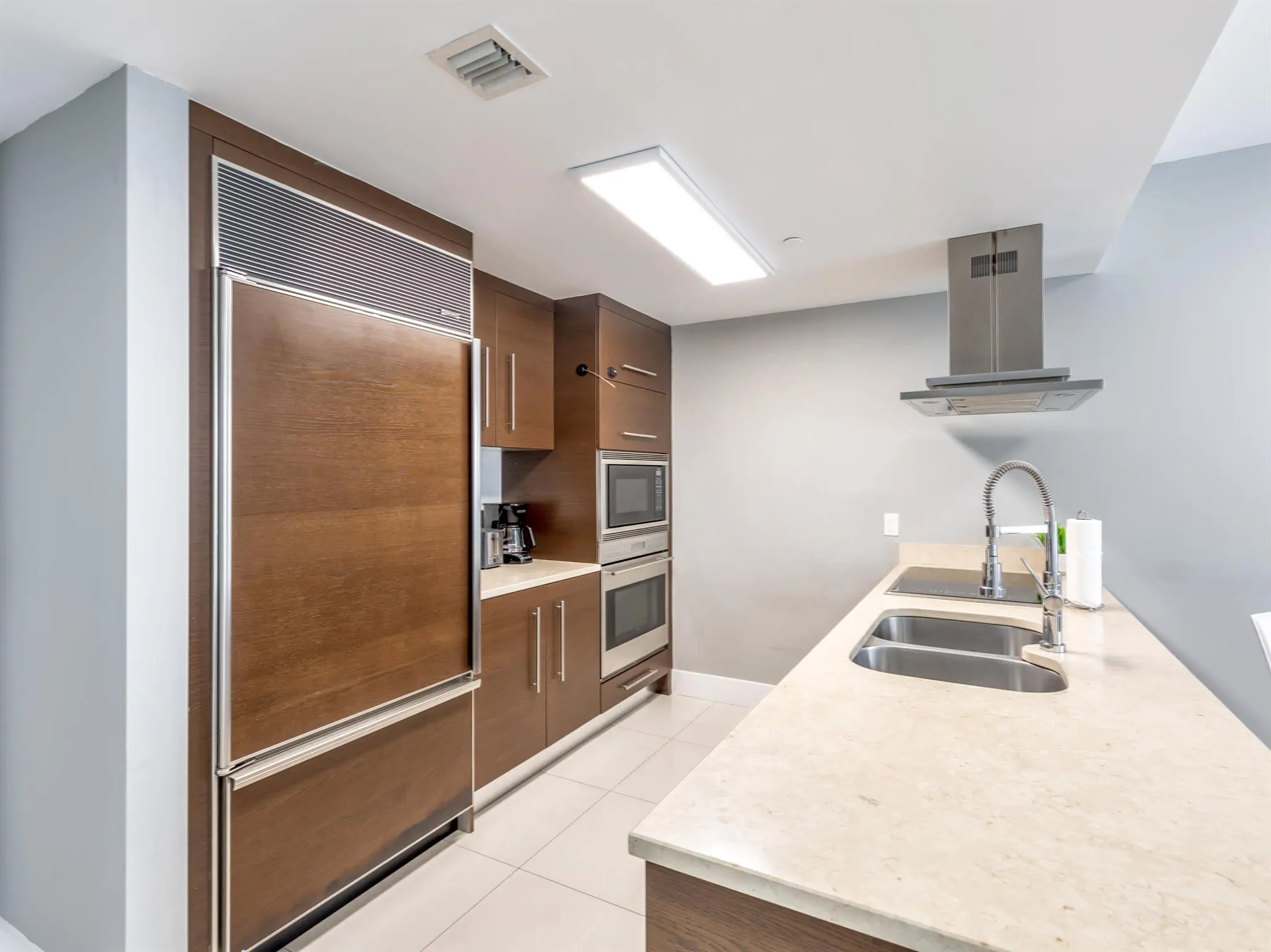 485 Brickell Avenue, #2506