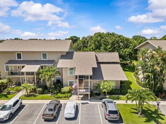 18460 SE Wood Haven Lane, #H