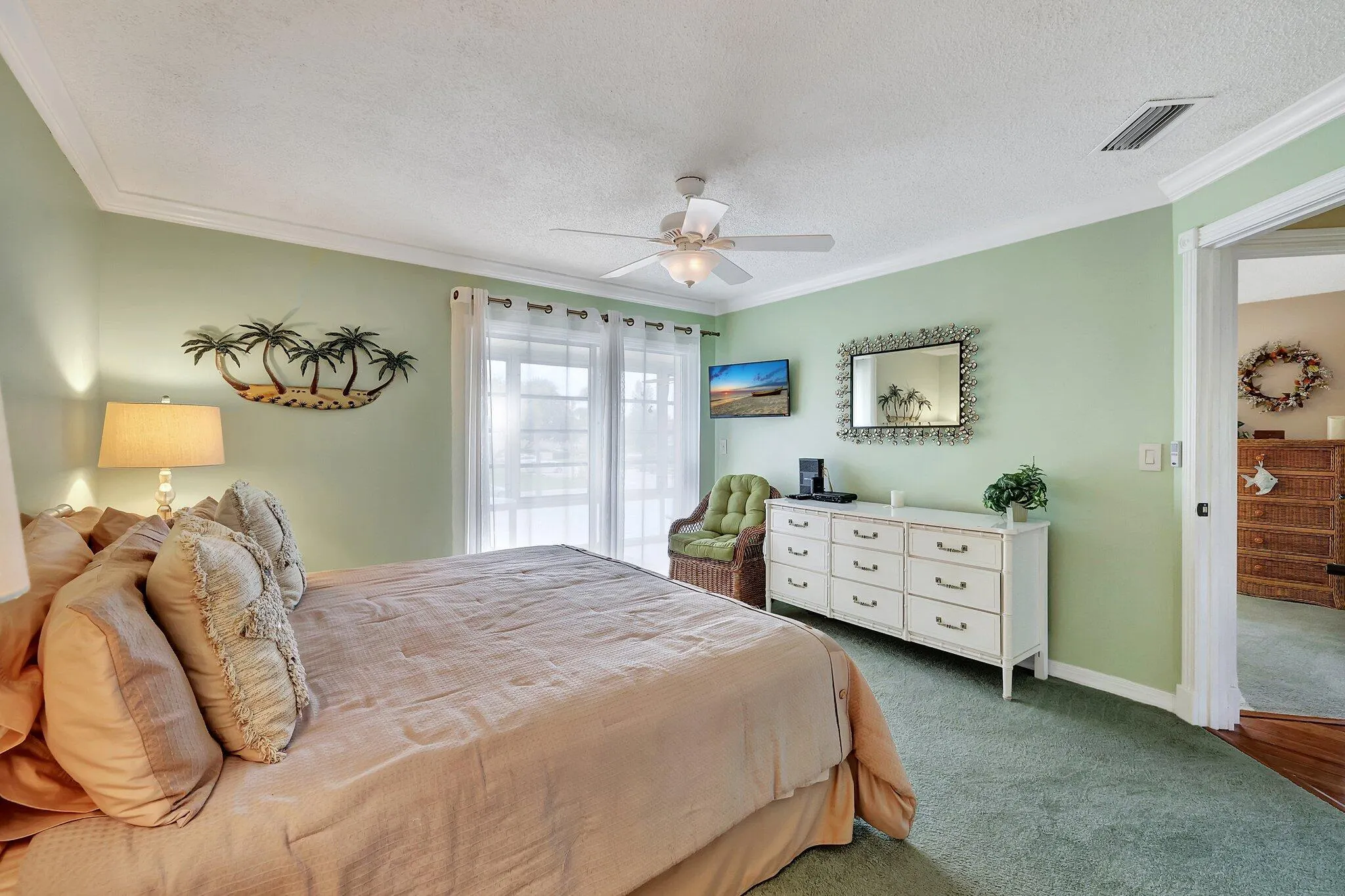 78 Royal Oak Drive, #206