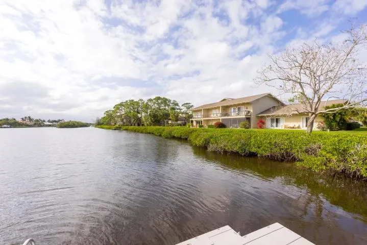 9149 SE Riverfront Terrace, #A