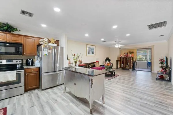 6531 SE Federal Highway, #Q108
