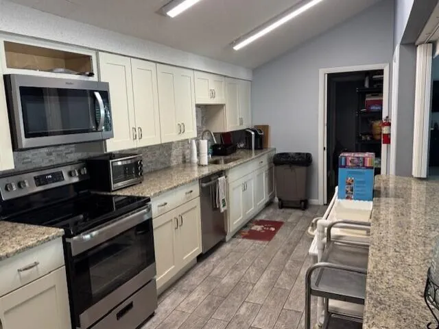 6531 SE Federal Highway, #Q108