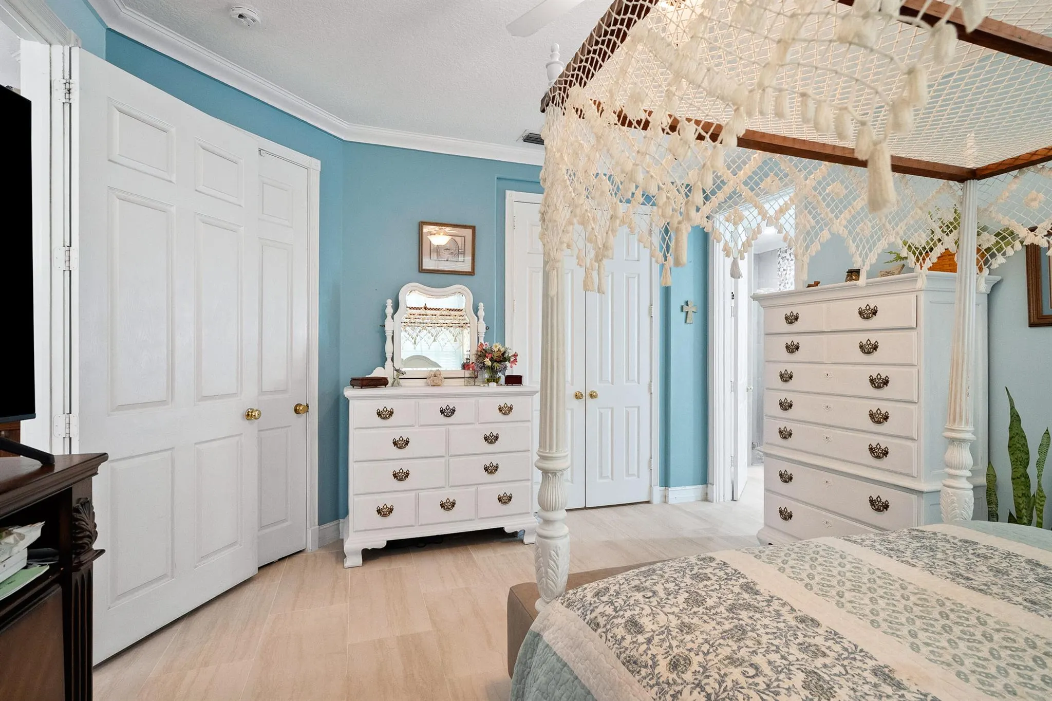 4 Lantana Lane