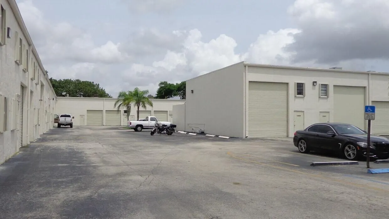13977 SW 140th Street, #105