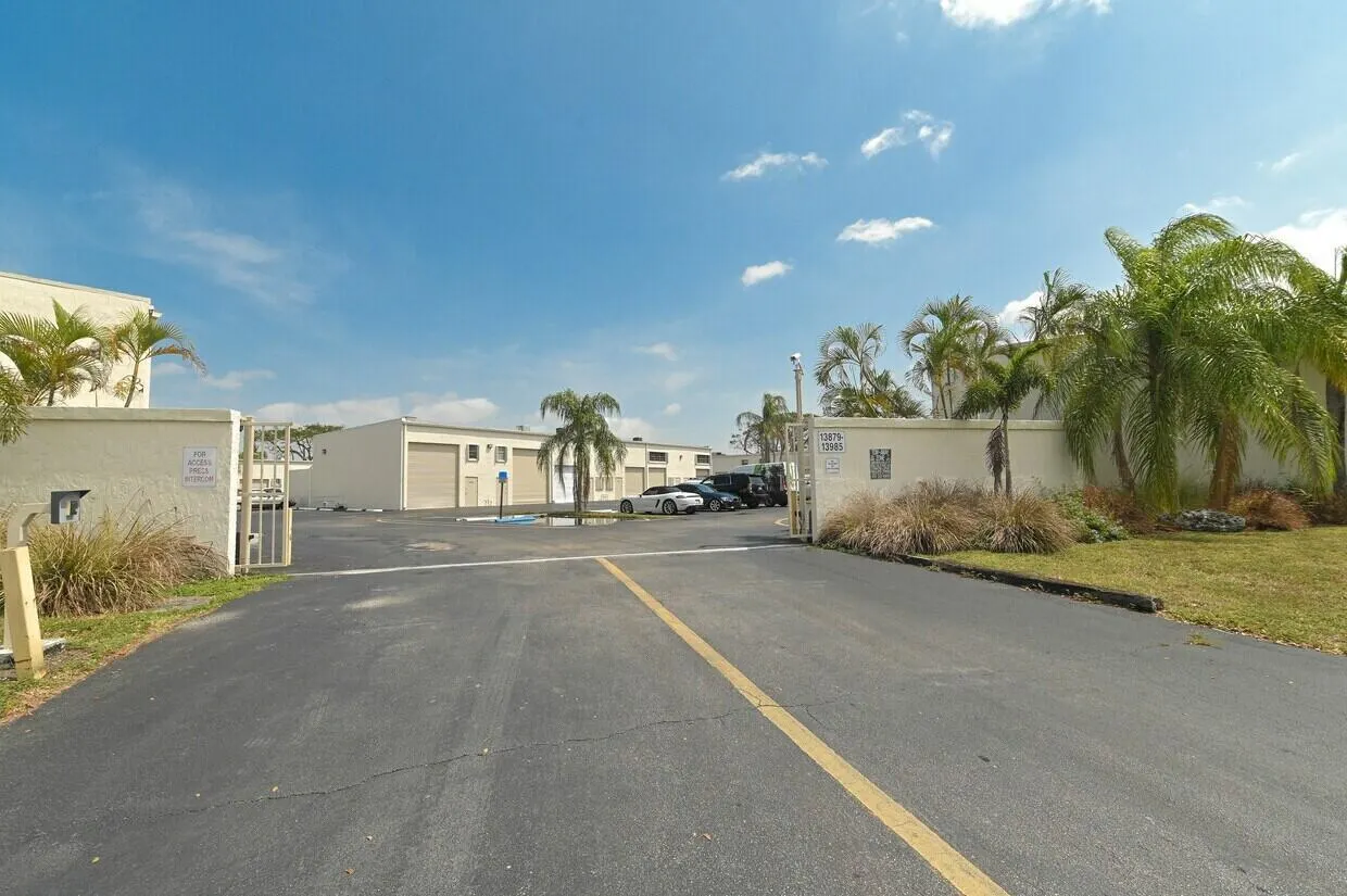 13977 SW 140th Street, #105