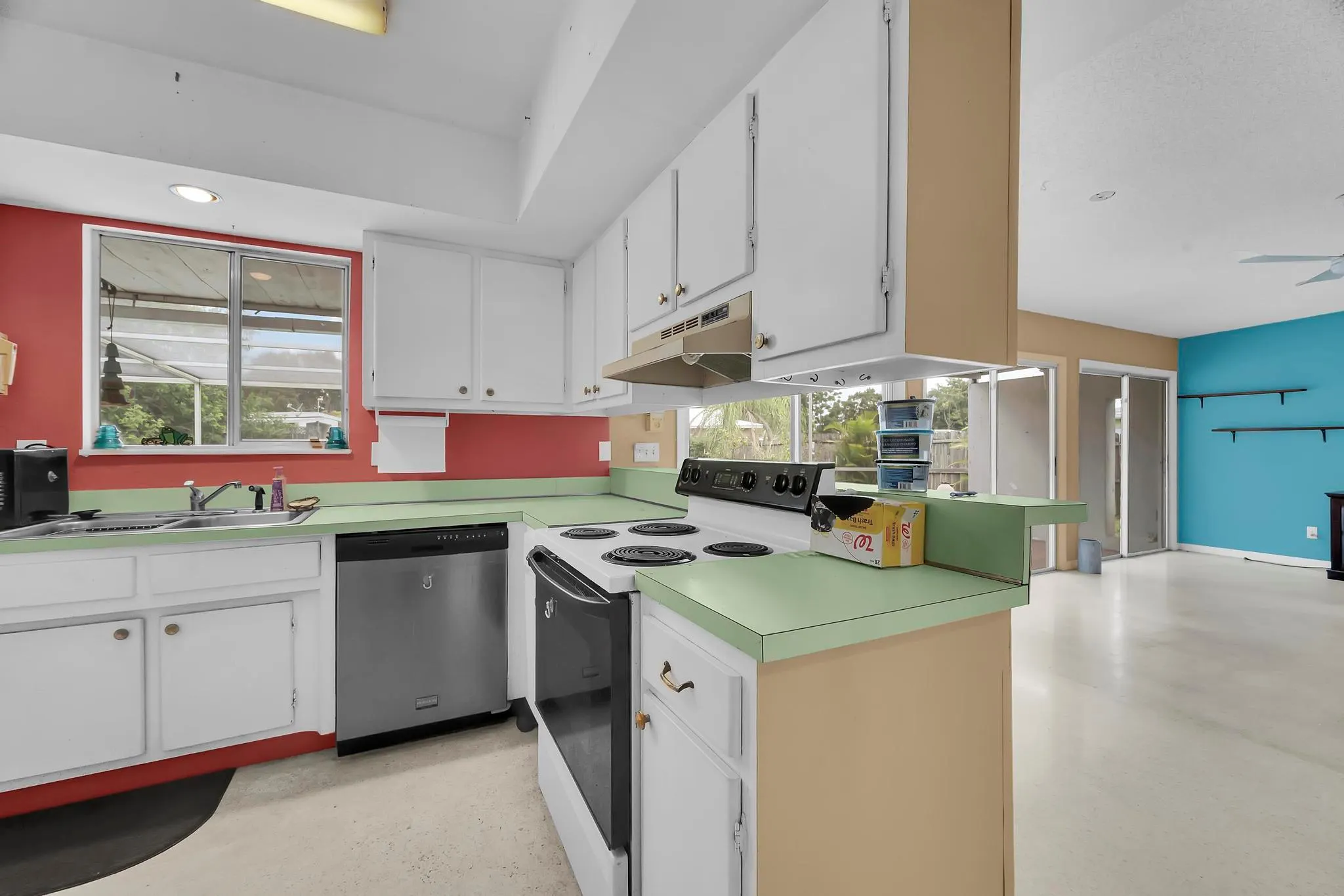 159 NE Lobster Road