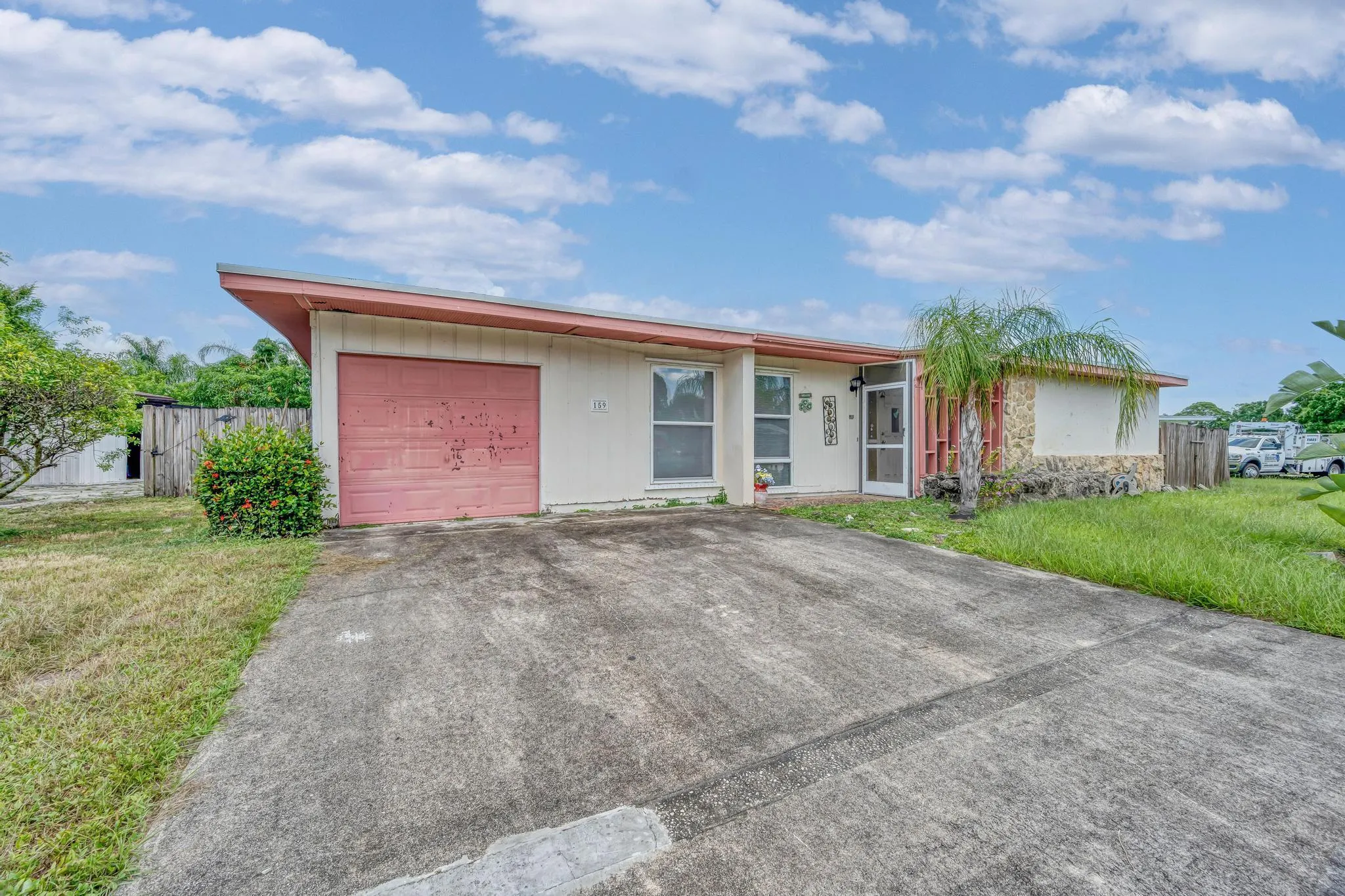 159 NE Lobster Road