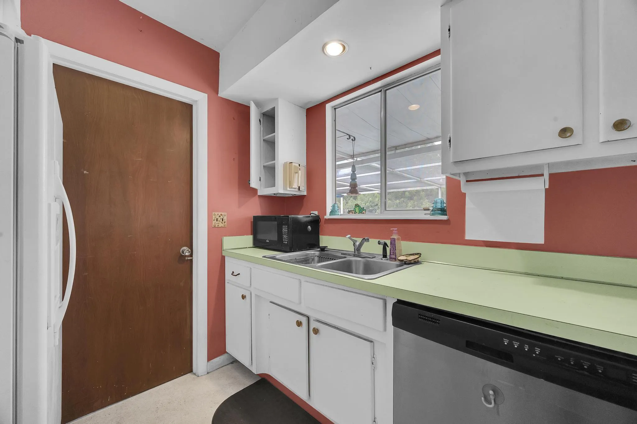 159 NE Lobster Road