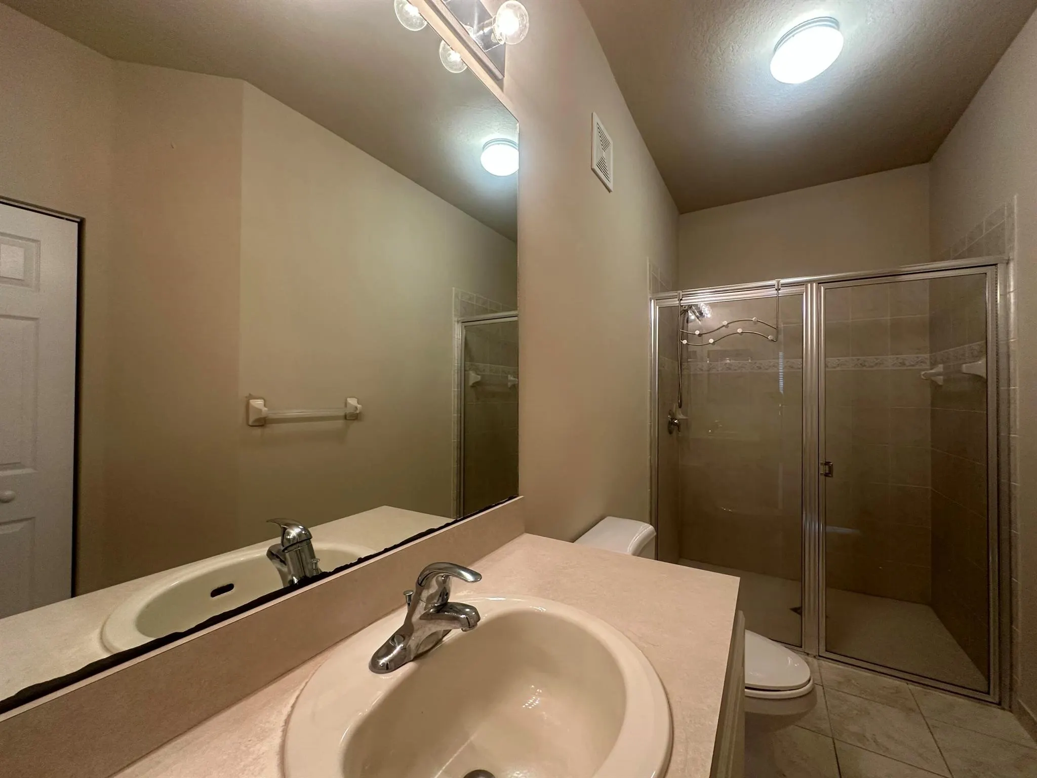 3041 SE Lexington Lakes Drive, #101