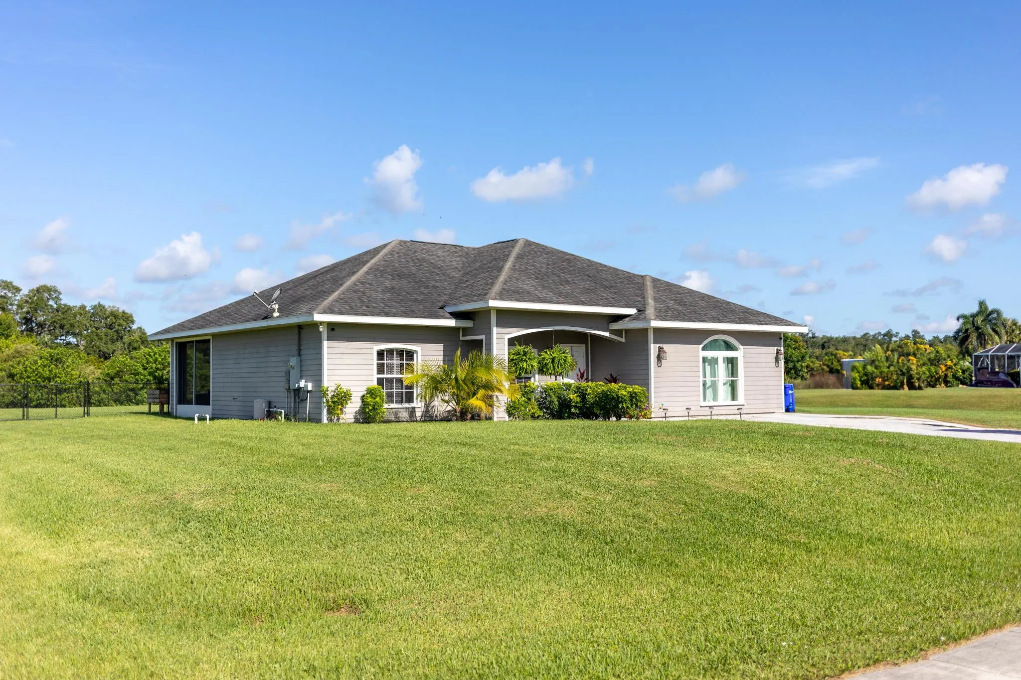 1402 SE 12th Drive