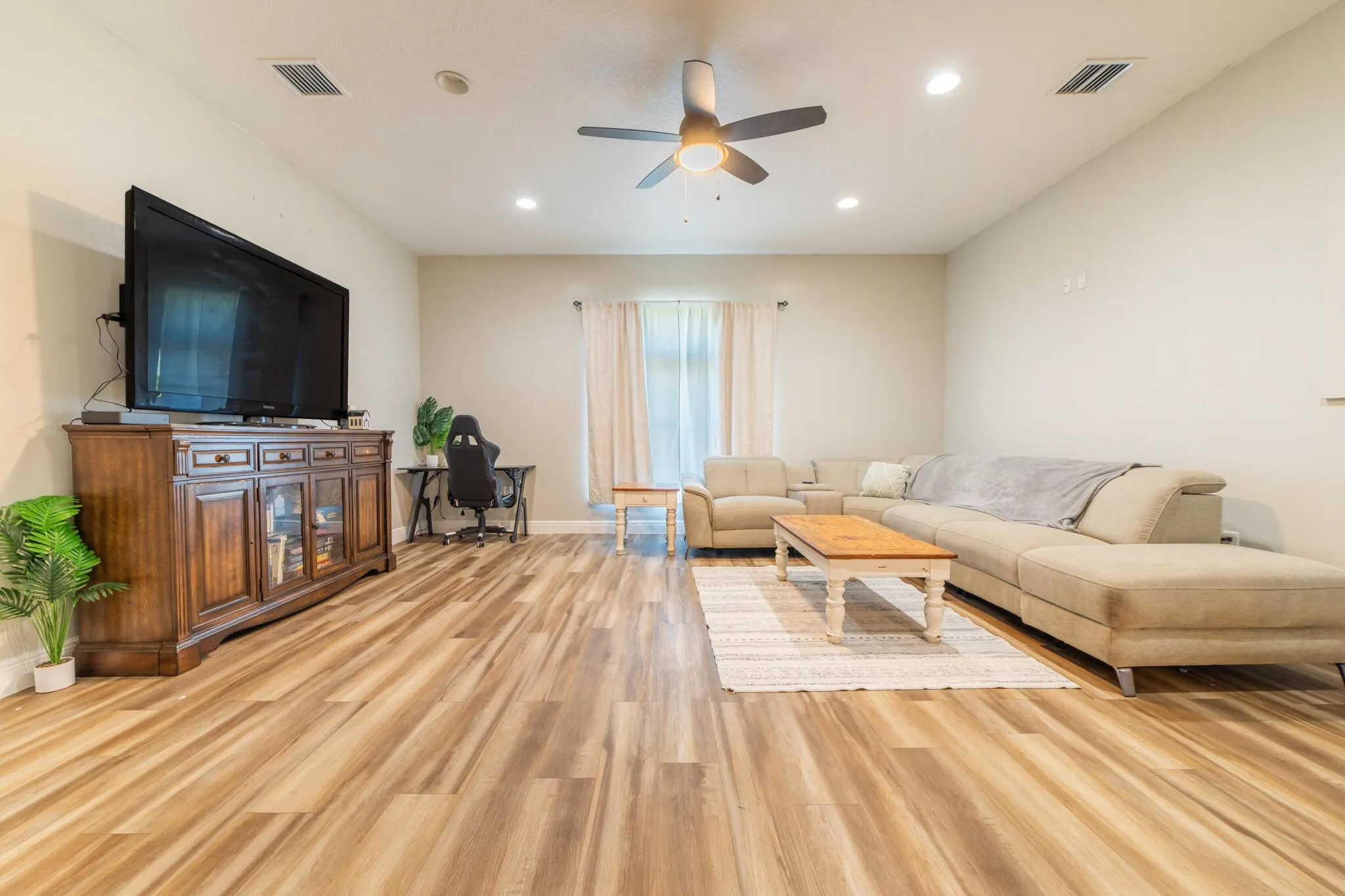 1402 SE 12th Drive