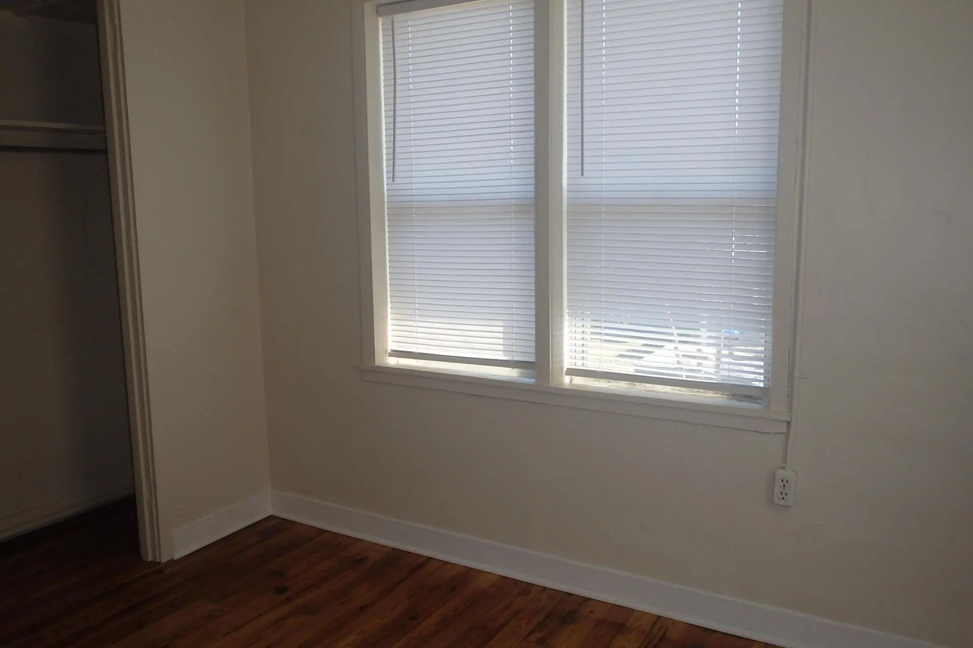 852 SE 14th Street, #B