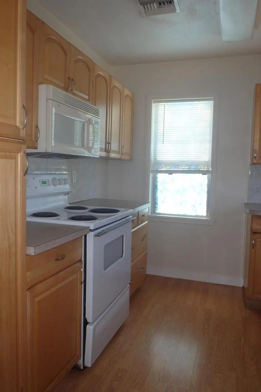 852 SE 14th Street, #B