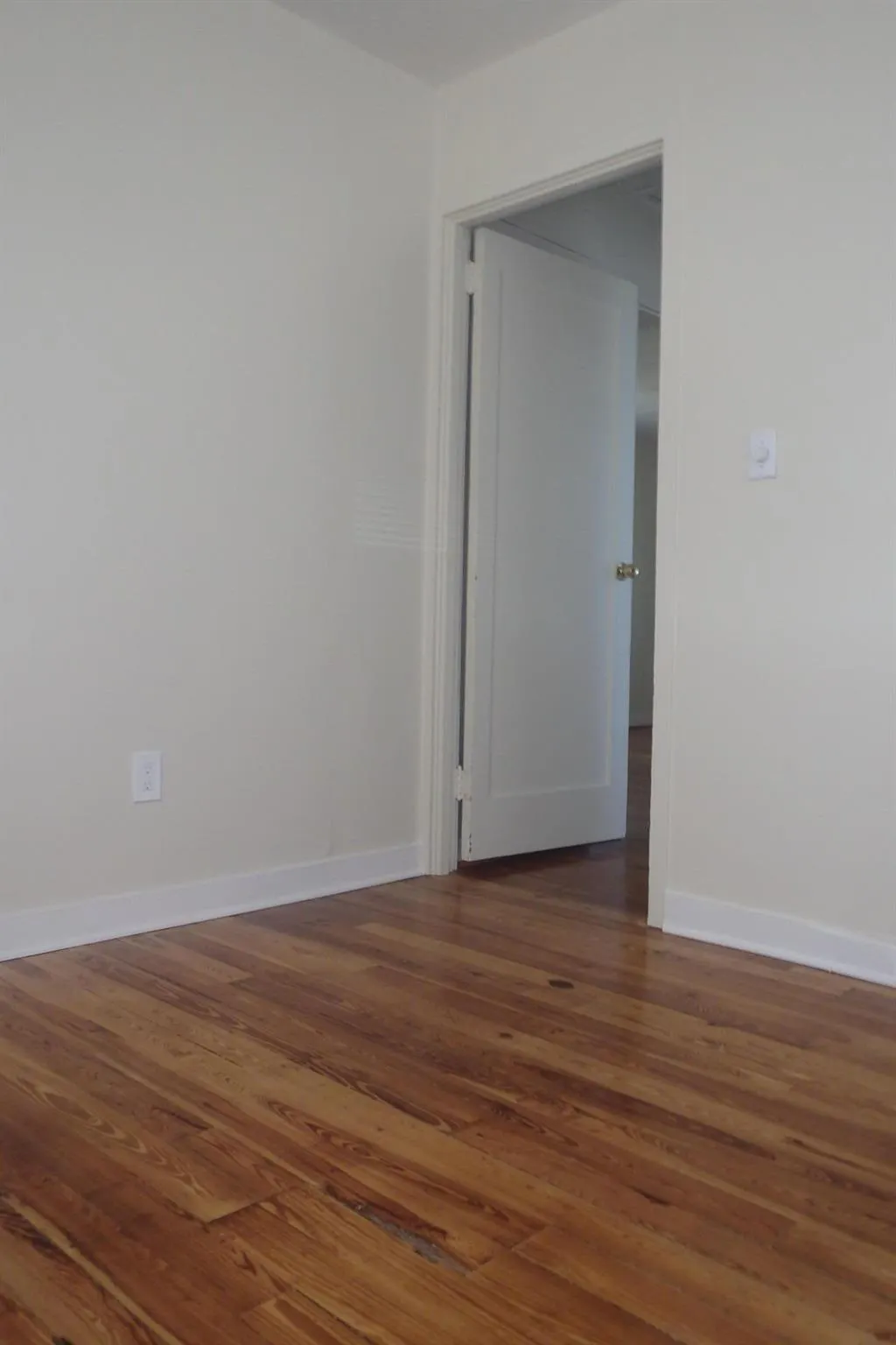 852 SE 14th Street, #B