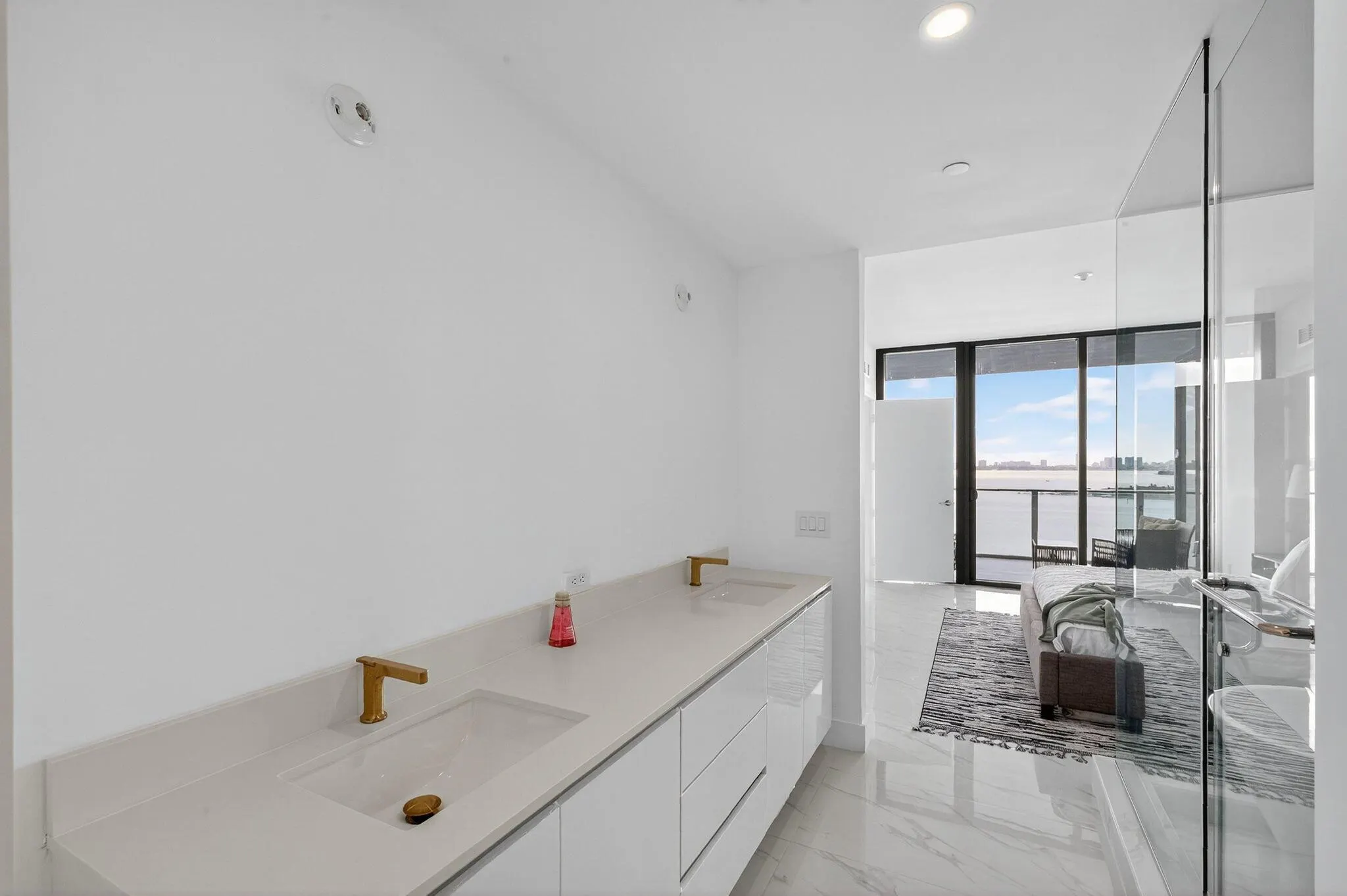 700 NE 24th Street, #1005