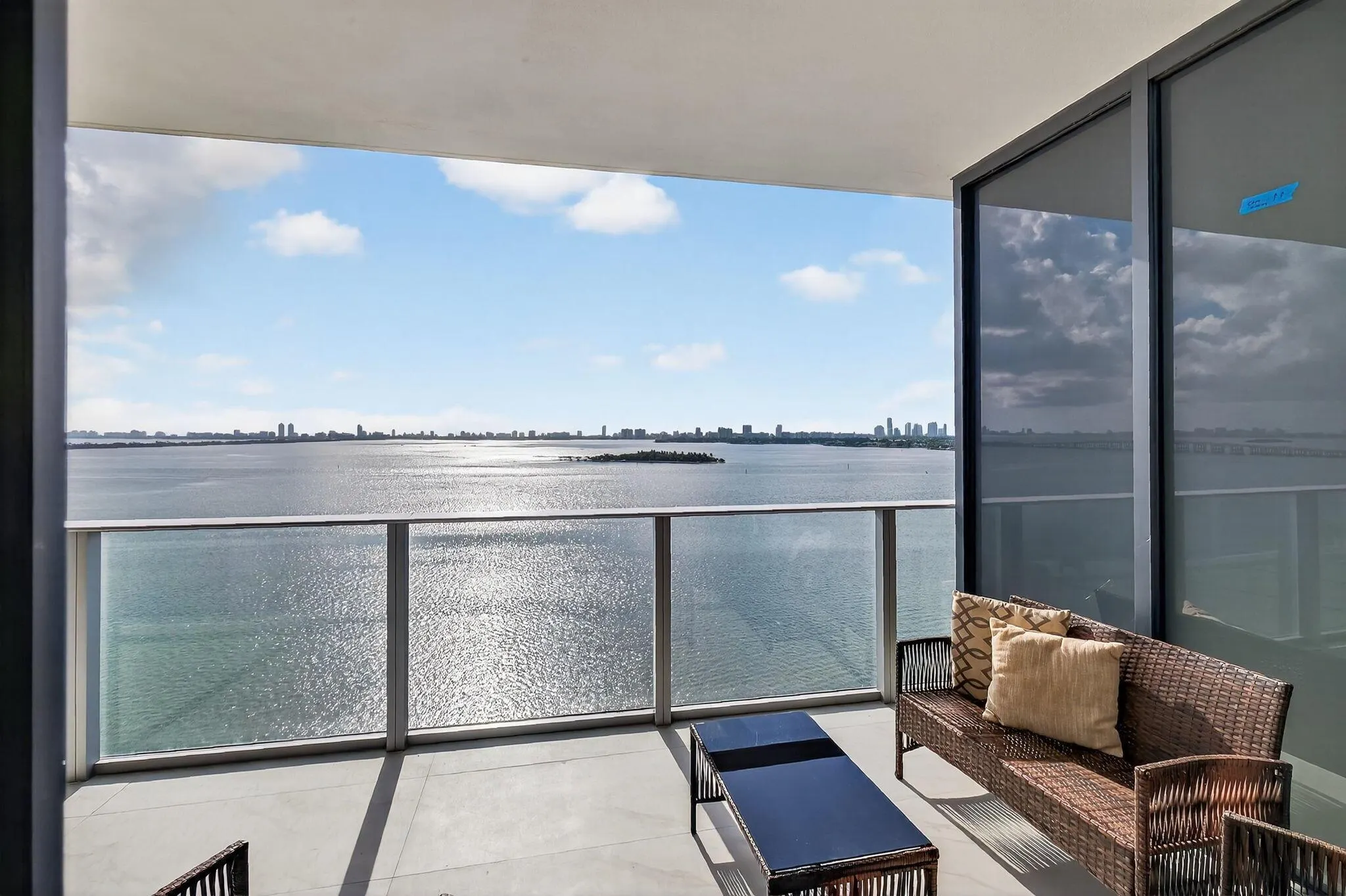 700 NE 24th Street, #1005