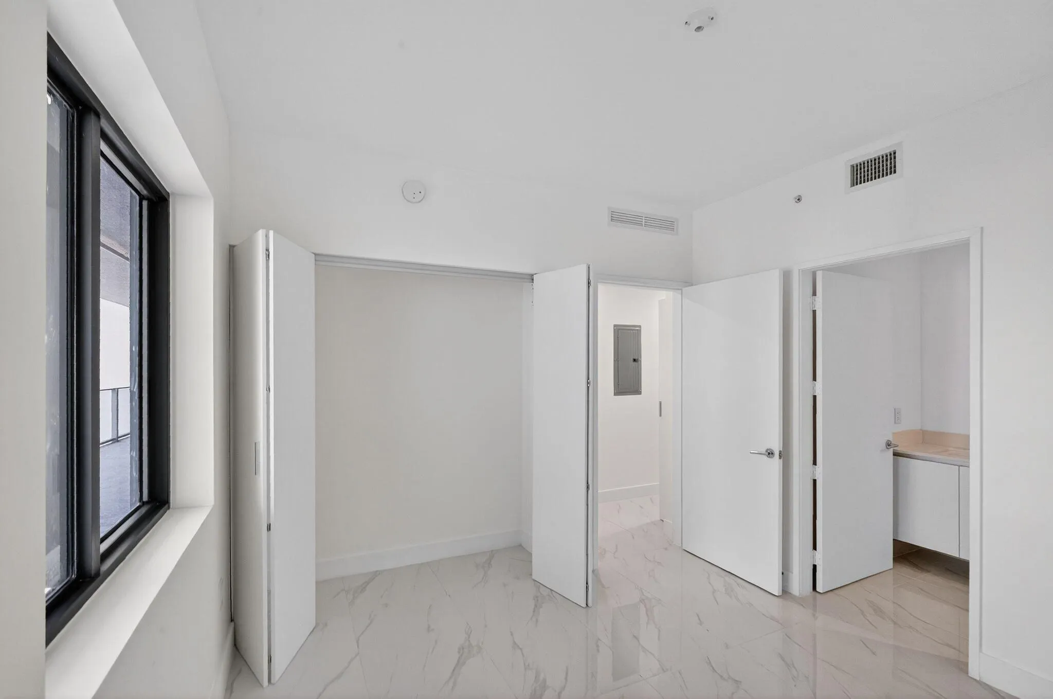 700 NE 24th Street, #1005