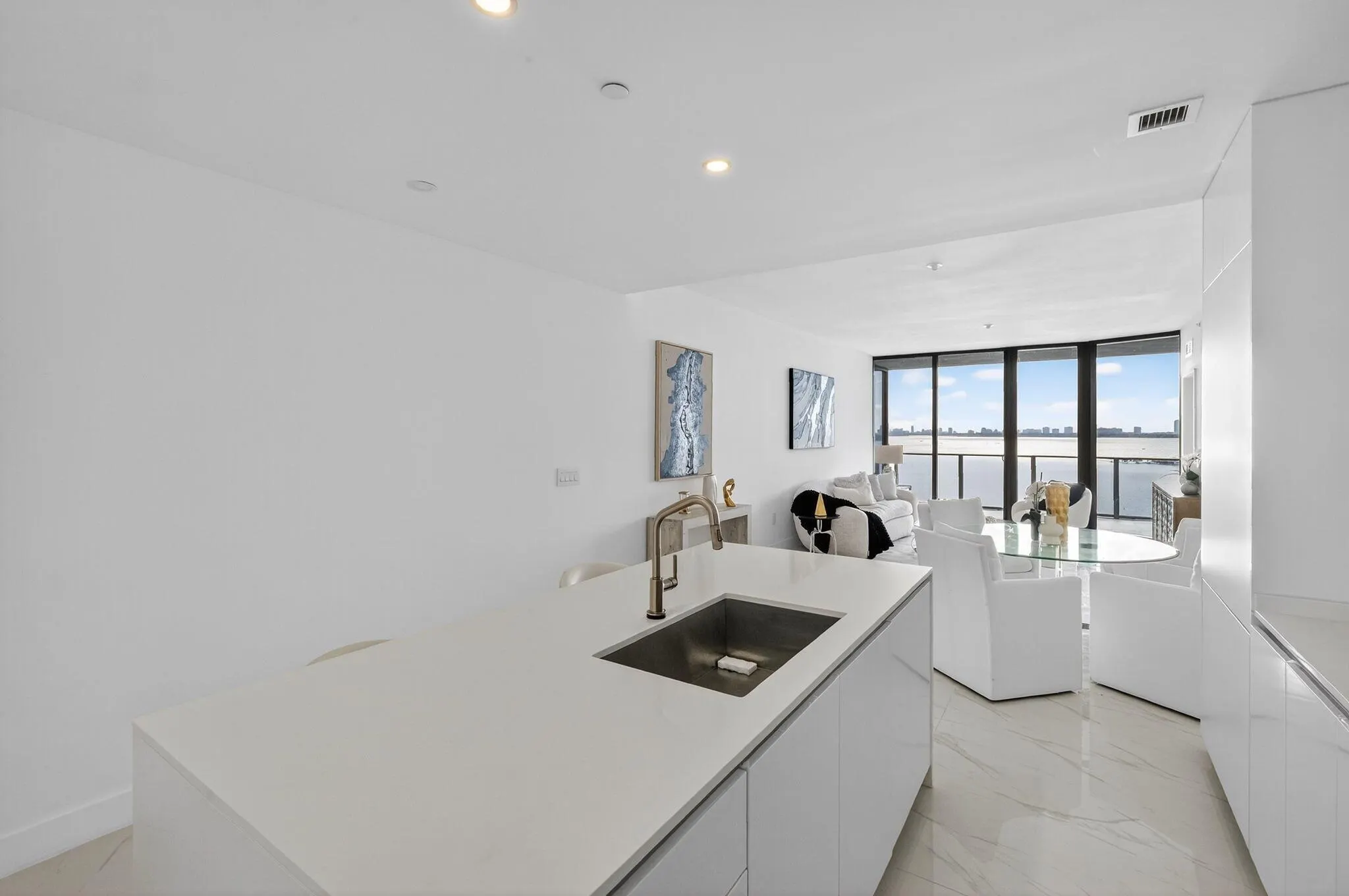 700 NE 24th Street, #1005