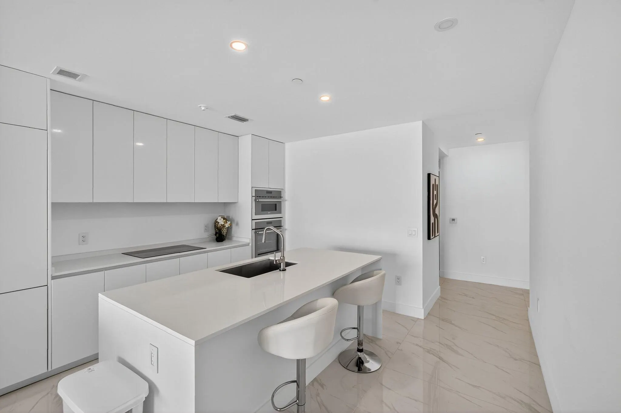 700 NE 24th Street, #1005