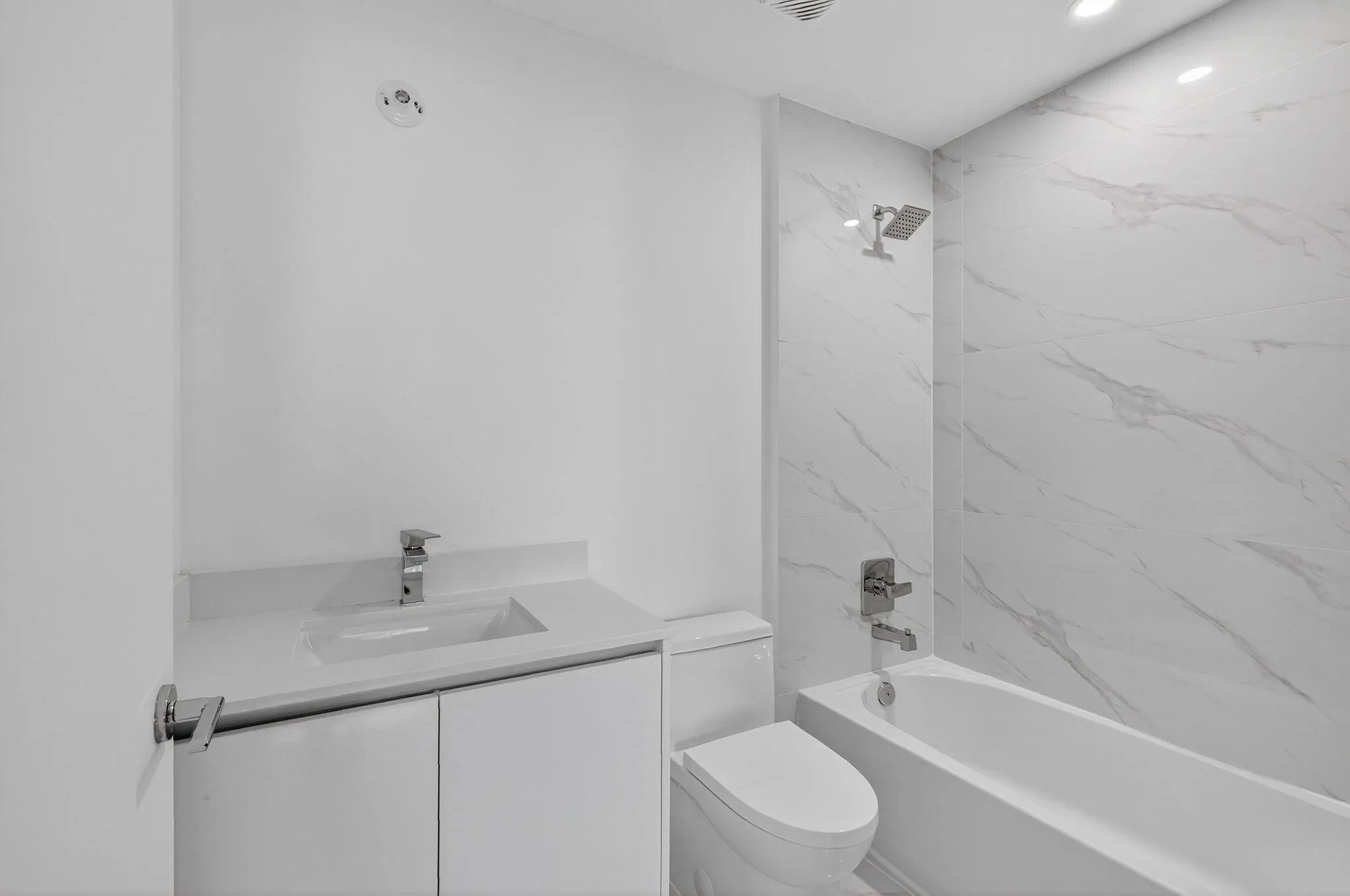 700 NE 24th Street, #1005