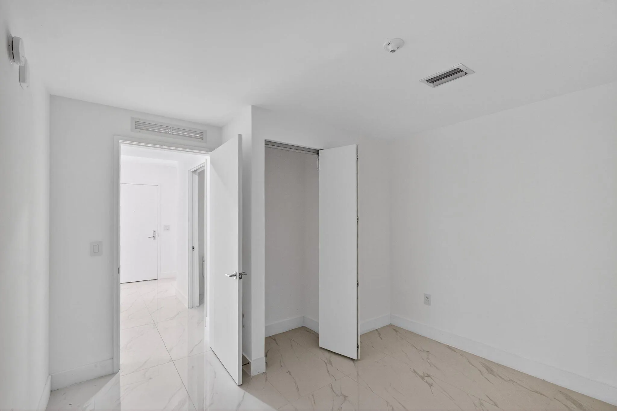700 NE 24th Street, #1005