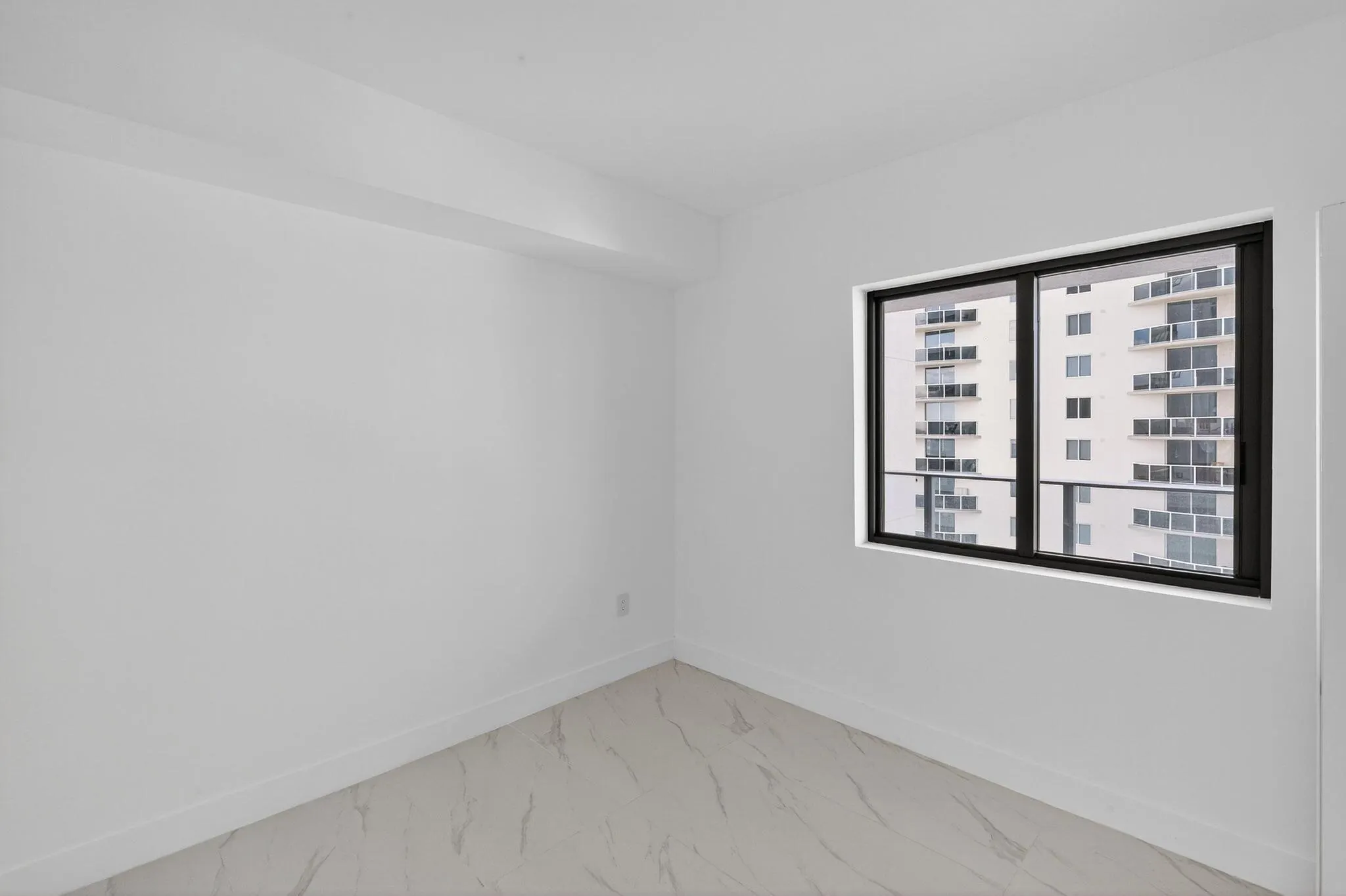700 NE 24th Street, #1005