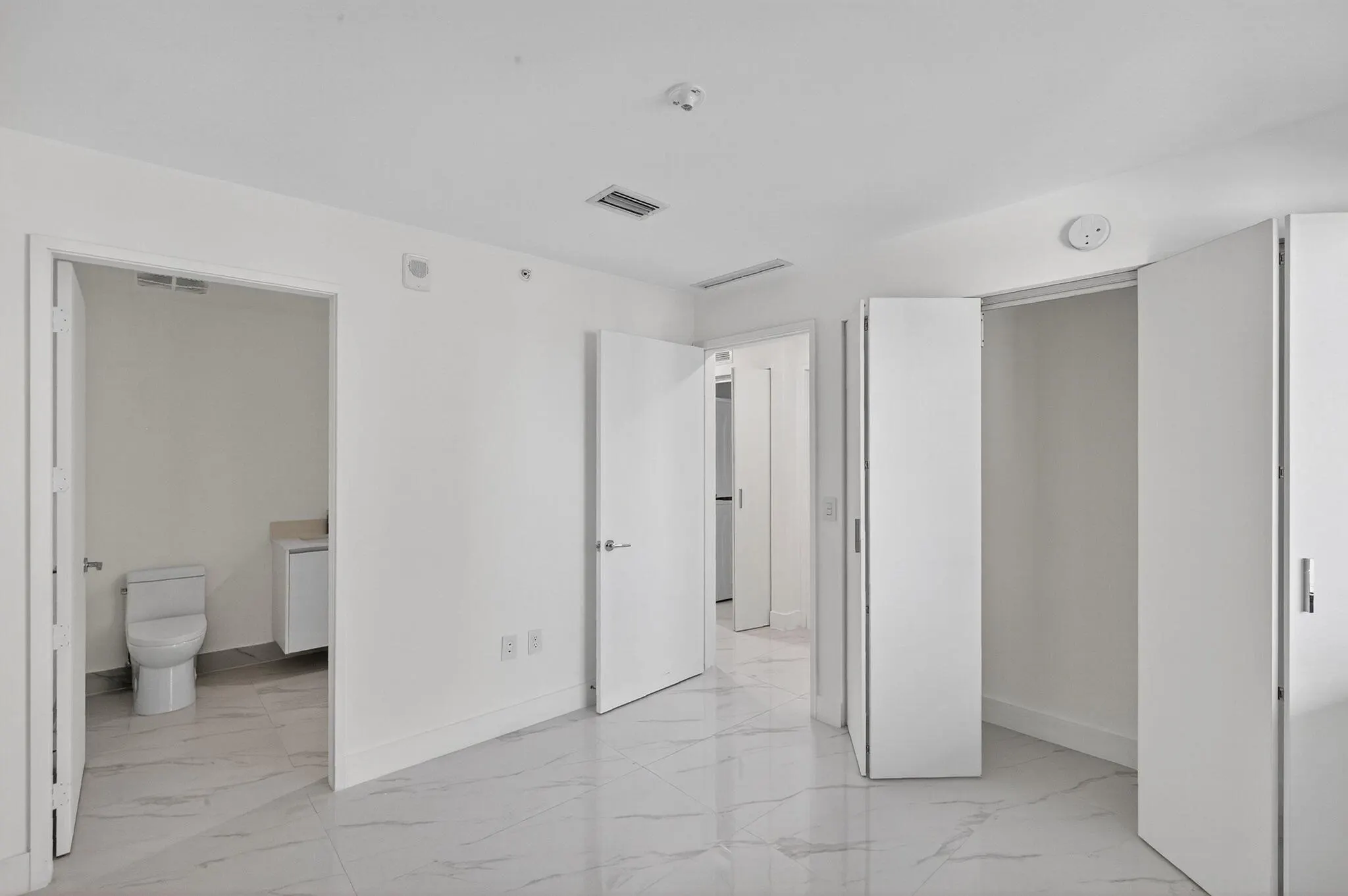 700 NE 24th Street, #1005