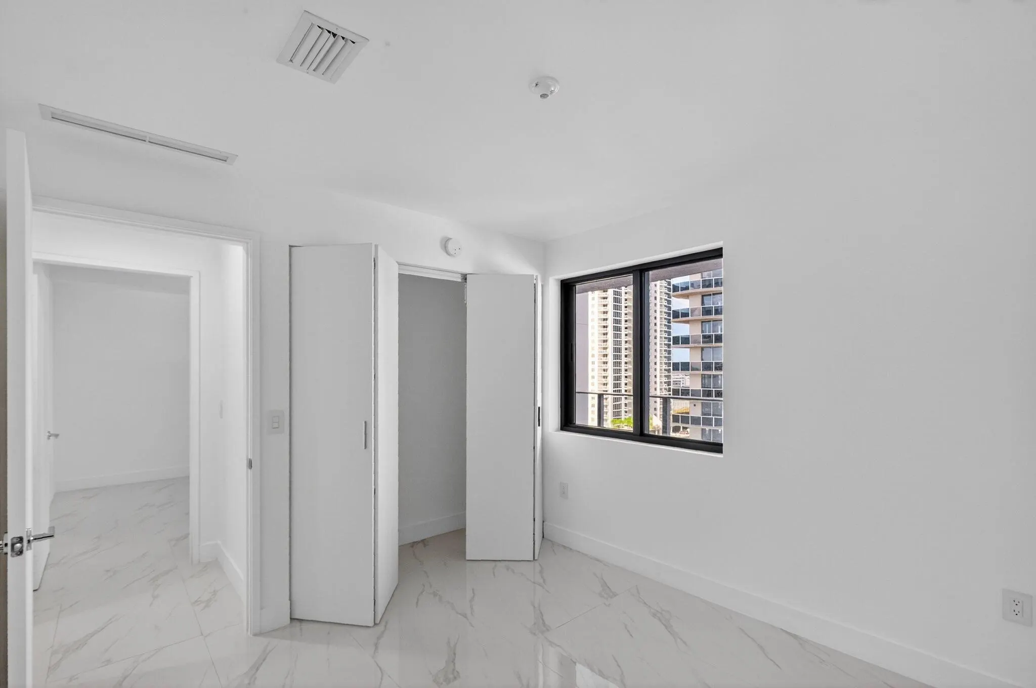 700 NE 24th Street, #1005