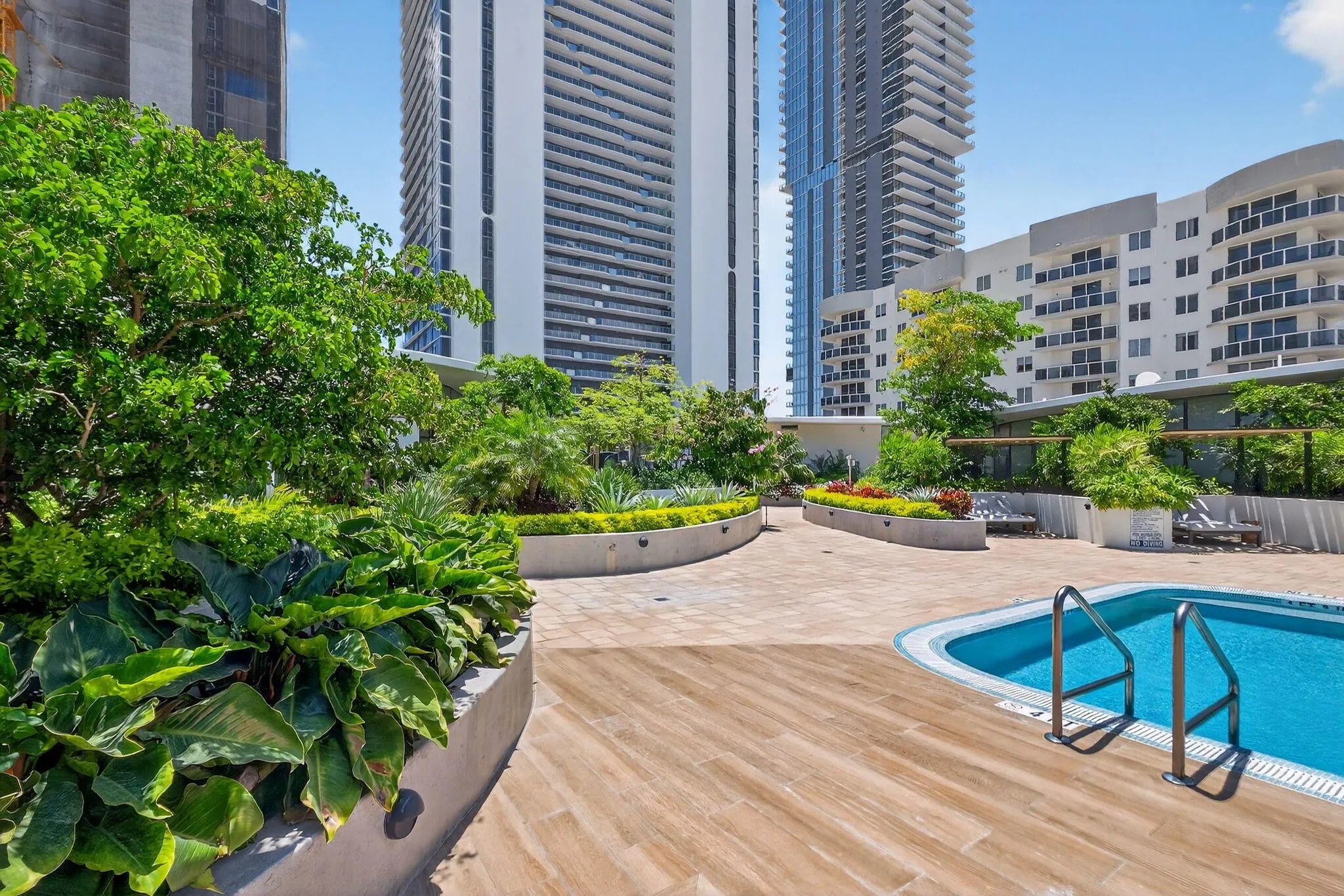 700 NE 24th Street, #1005