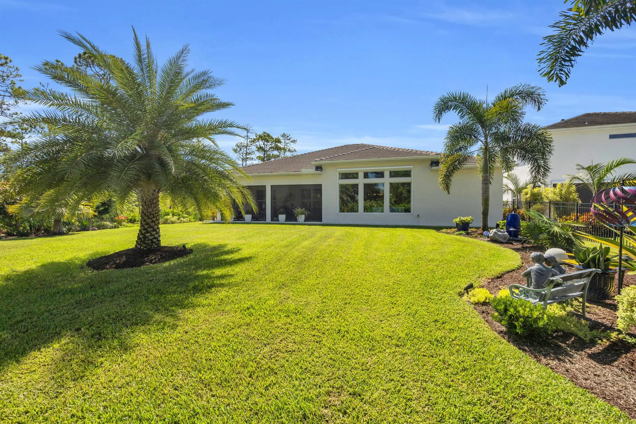 718 SW Riverwatch Place