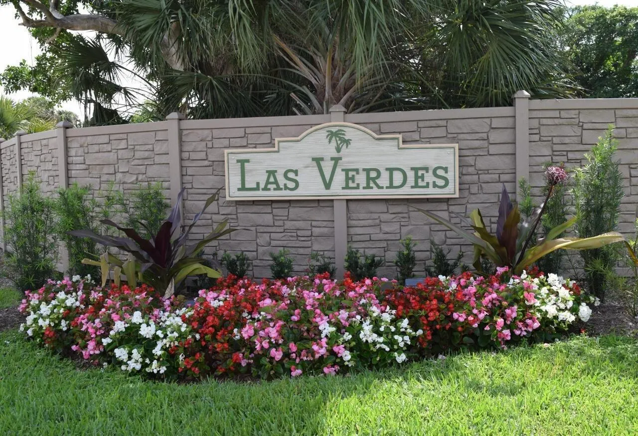 5340 Las Verdes Circle, #109