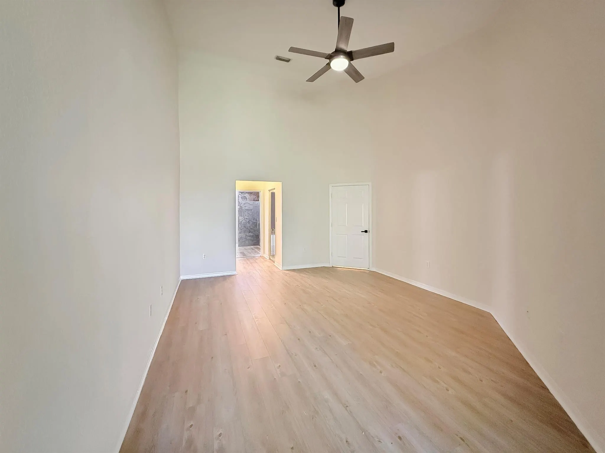 2400 E Aragon Boulevard, #2