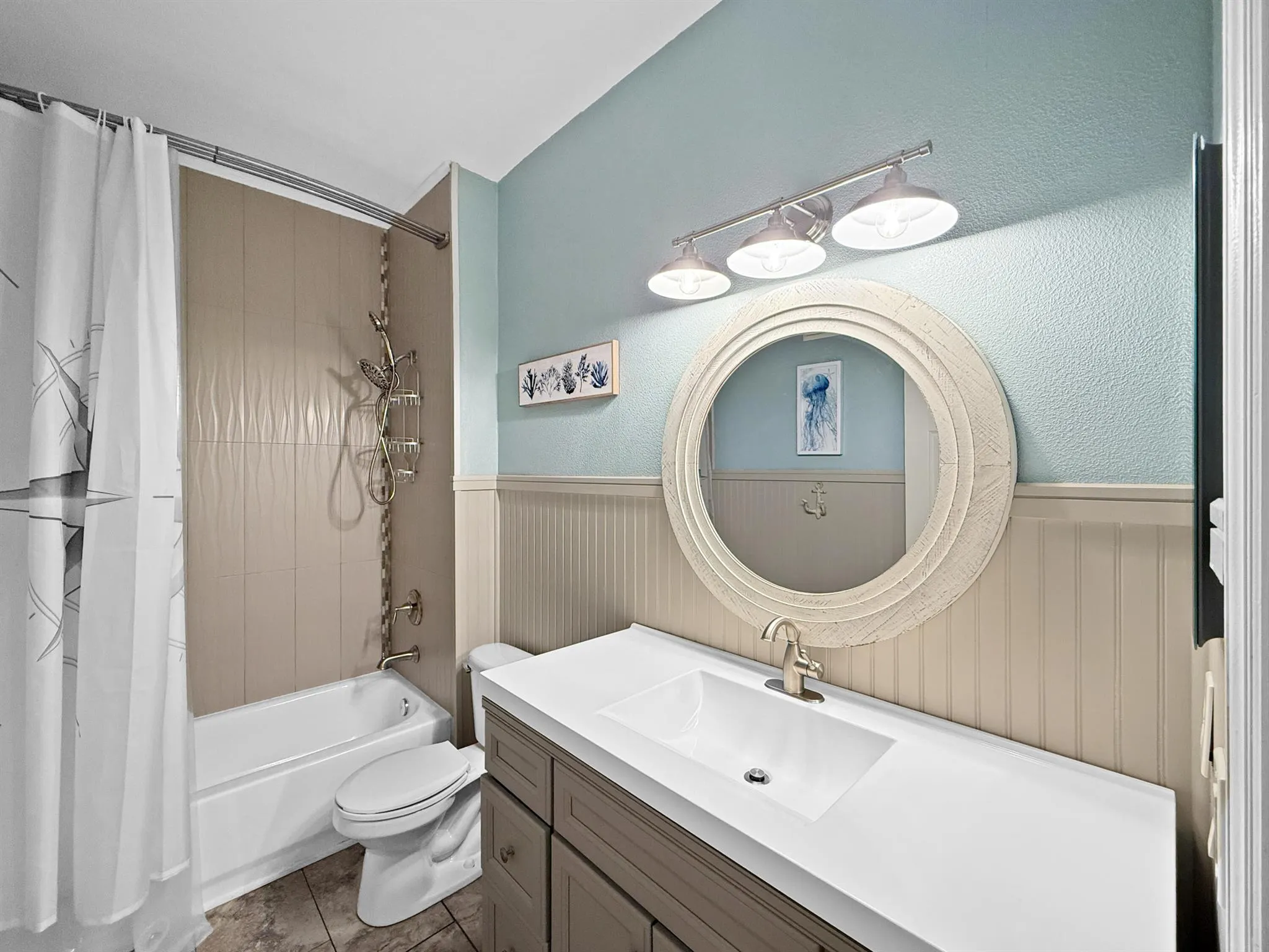 2400 E Aragon Boulevard, #2