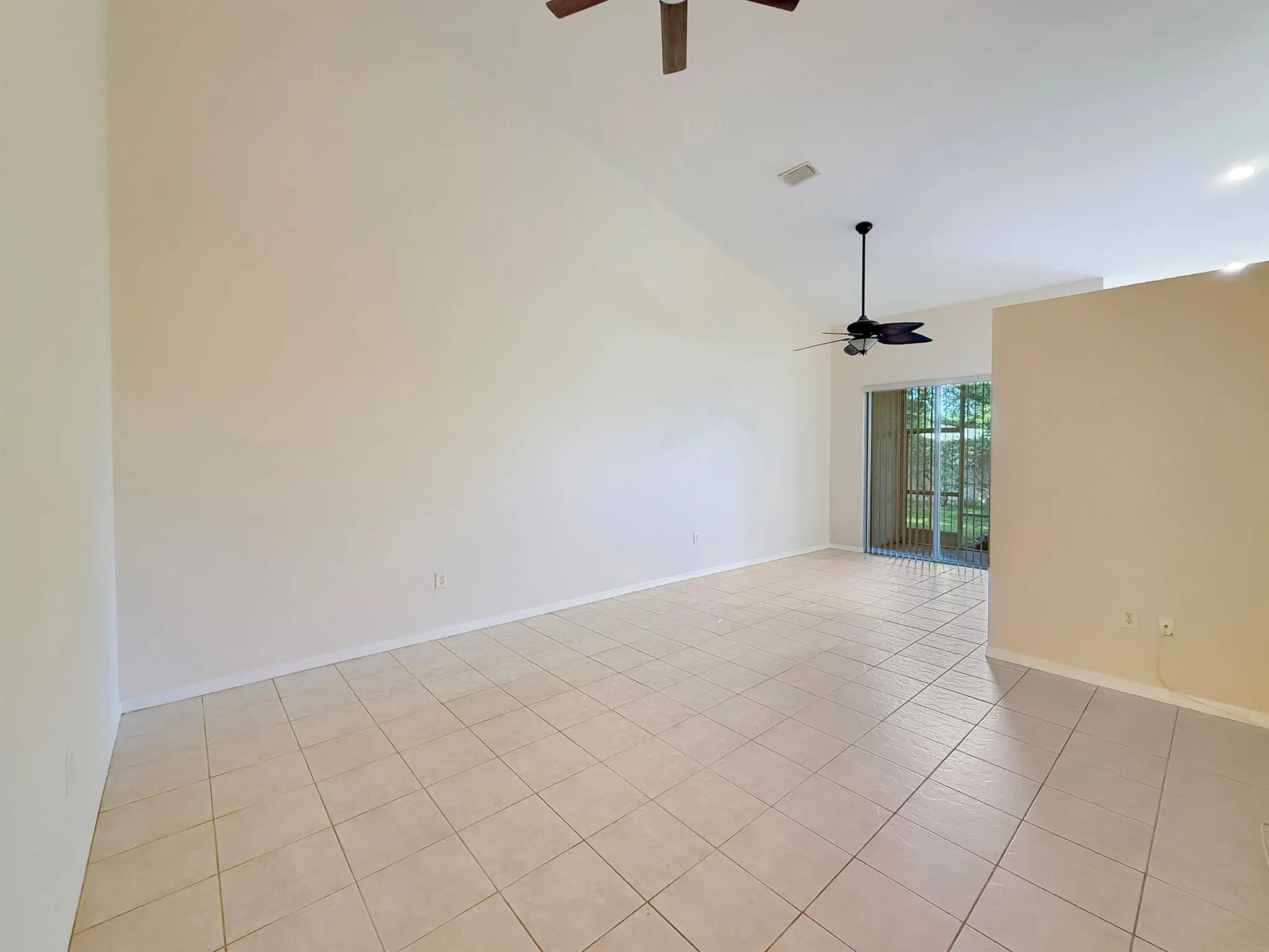 2400 E Aragon Boulevard, #2