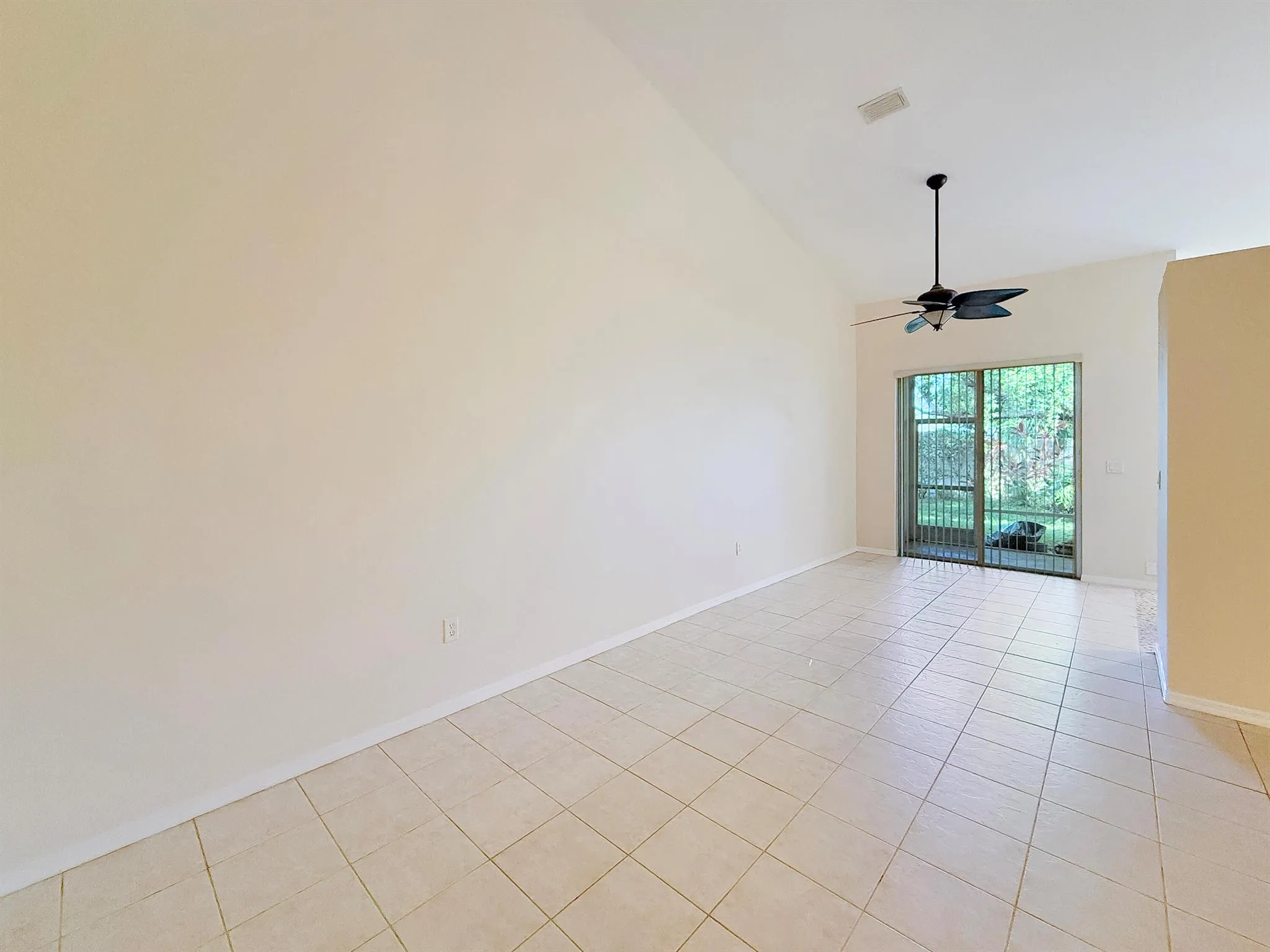 2400 E Aragon Boulevard, #2
