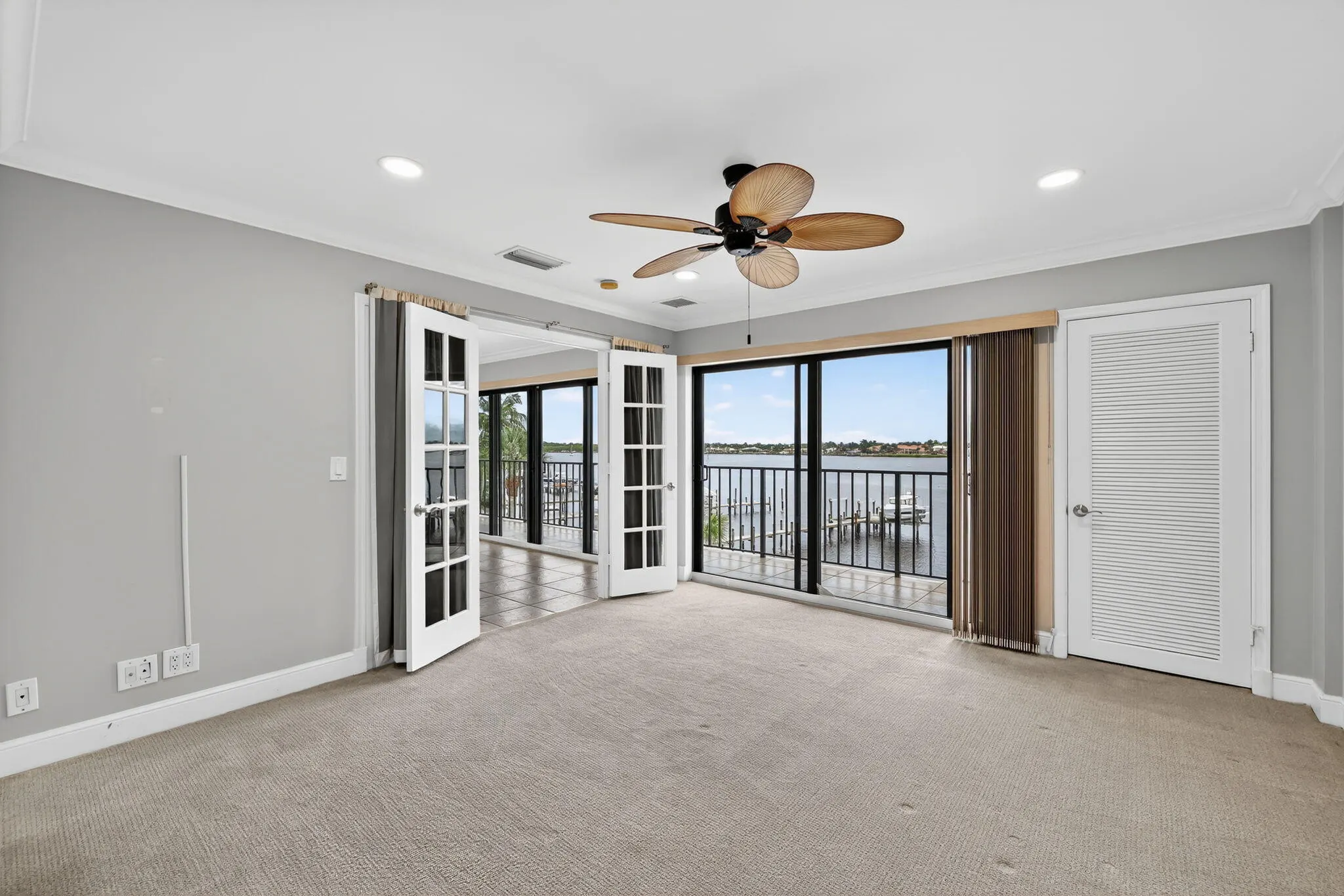 624 SW Saint Lucie Crescent, #308