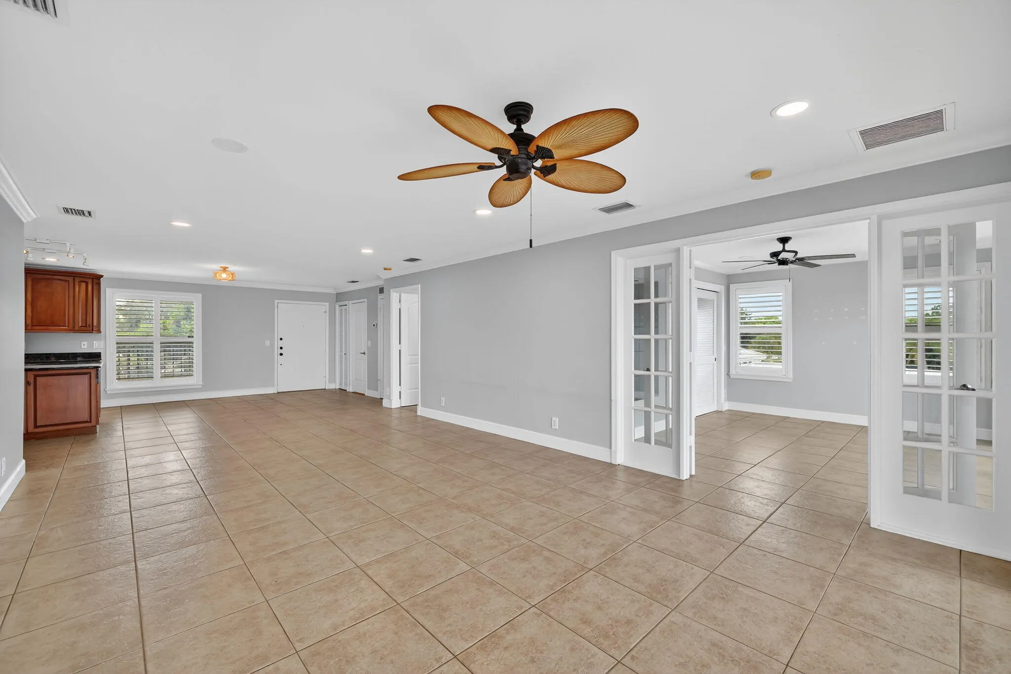 624 SW Saint Lucie Crescent, #308