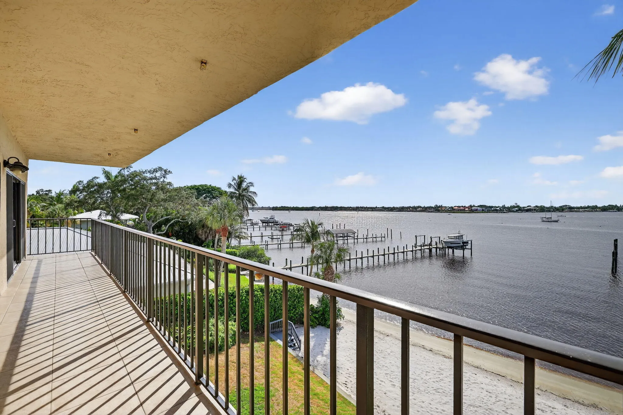 624 SW Saint Lucie Crescent, #308