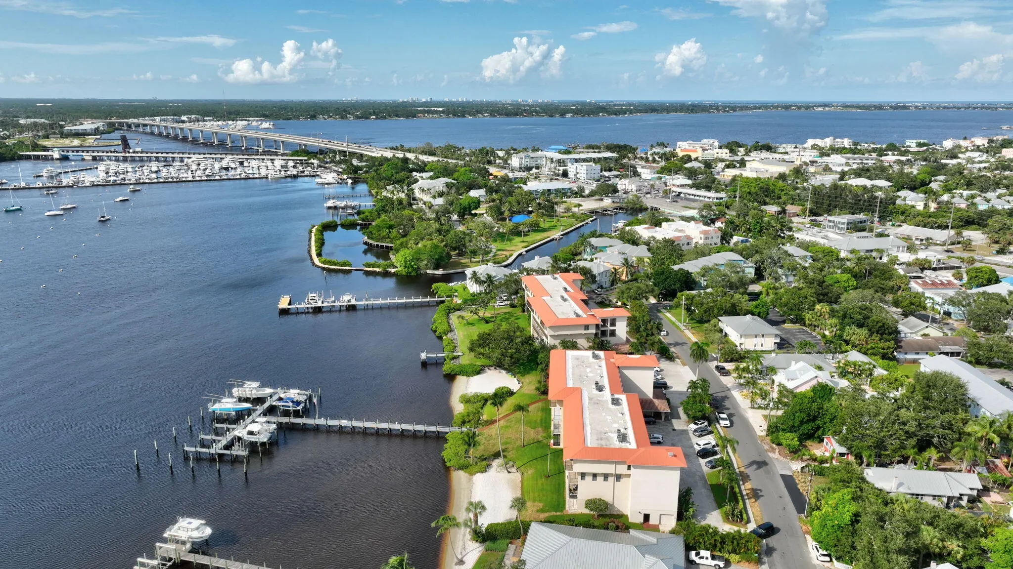 624 SW Saint Lucie Crescent, #308